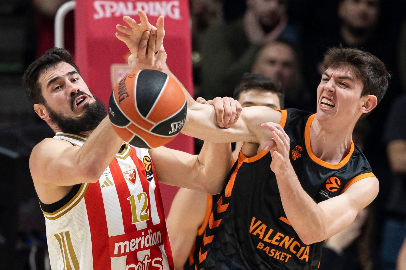 El Valencia, próximo rival del Unicaja, arrasa en Belgrado (89-106)