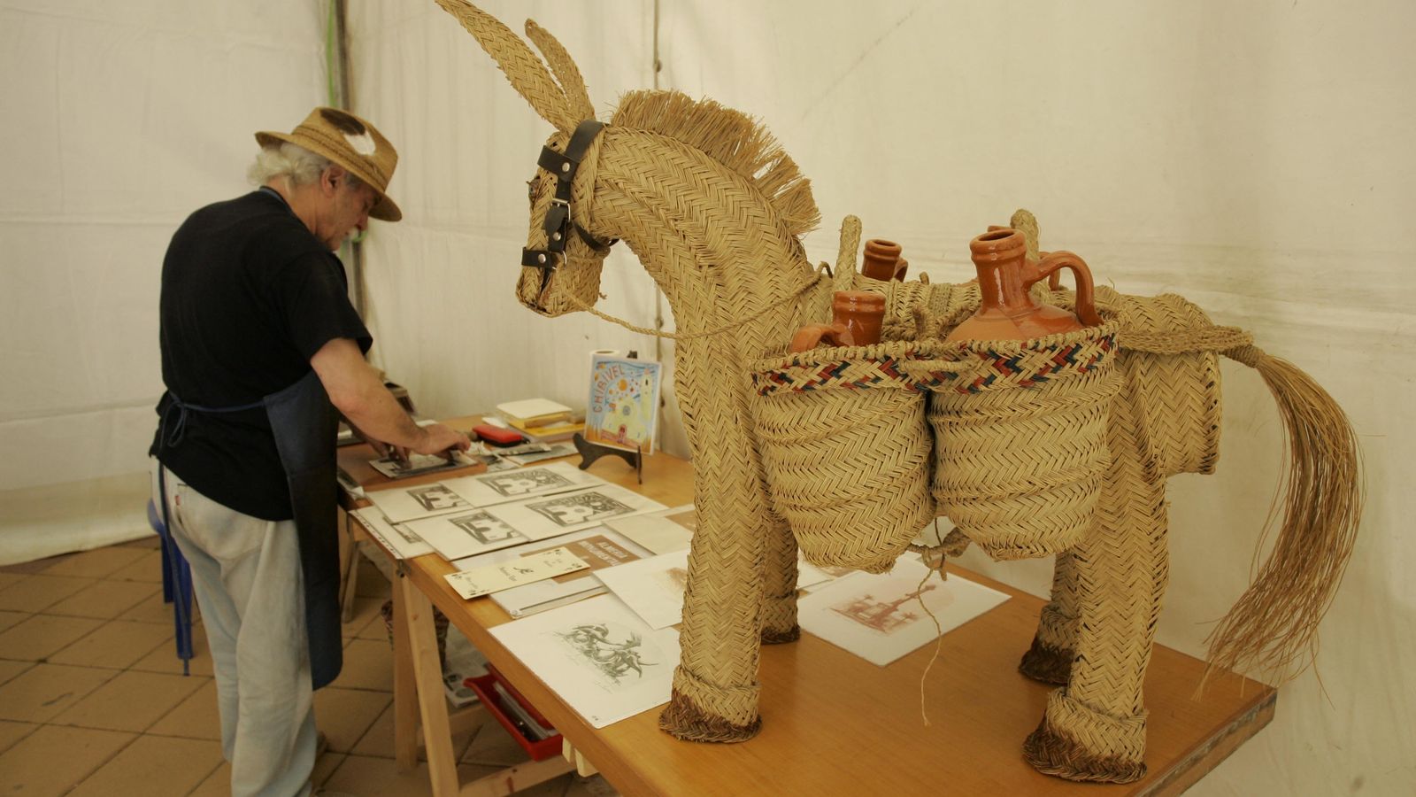Otro de los aspectos arraigados a la cultura y que siempre tiene protagonismo es el esparto.