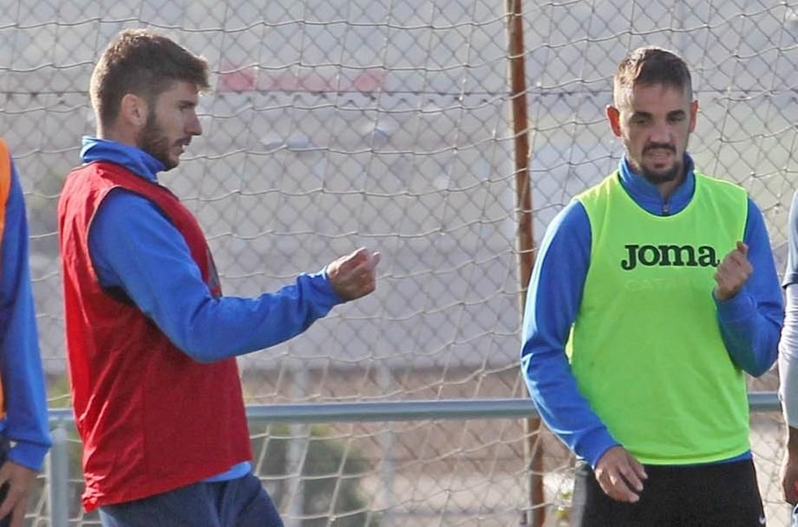 El club ha comunicado a Lolo Garrido y a Carlos Calvo que no cuentan.