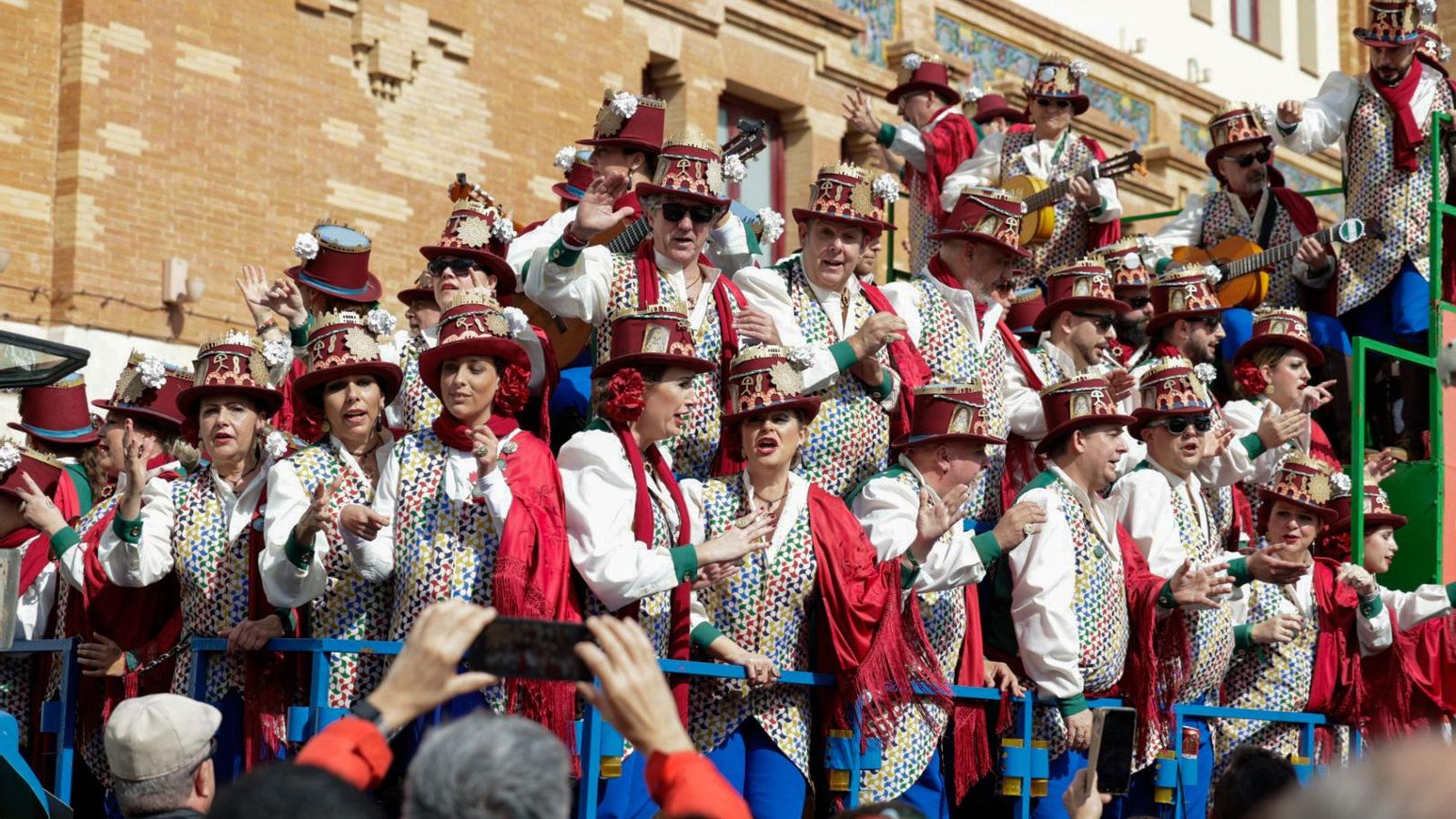 Las mejores imágenes del primer domingo de Carnaval de Cádiz