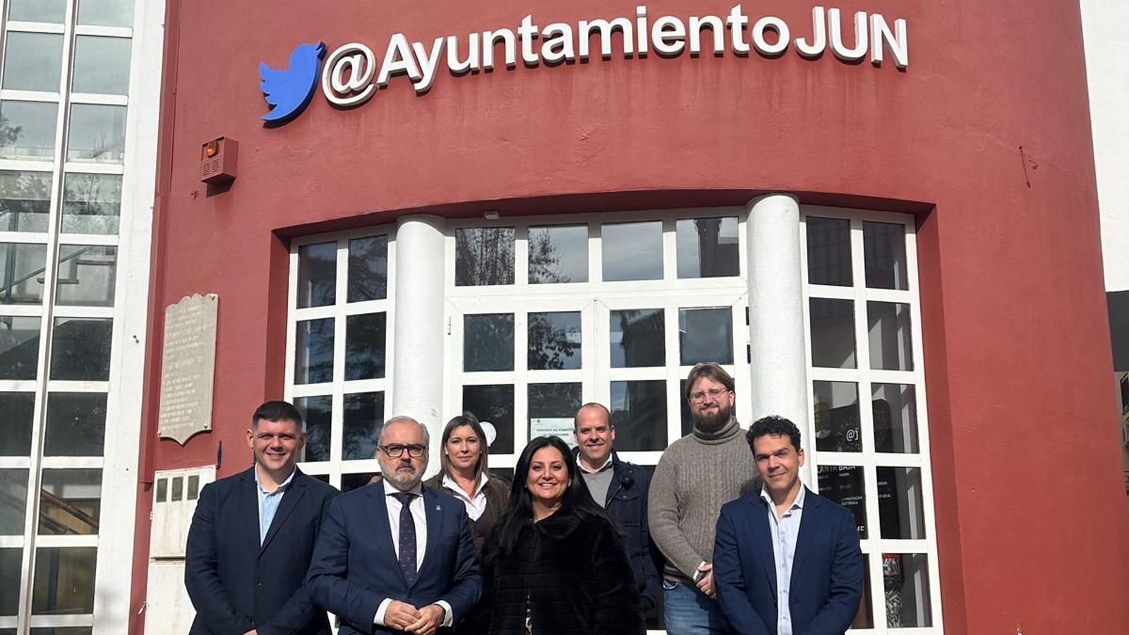 Las autoridades visitan Jun en el marco del Programa de Fomento del Empleo Agrario