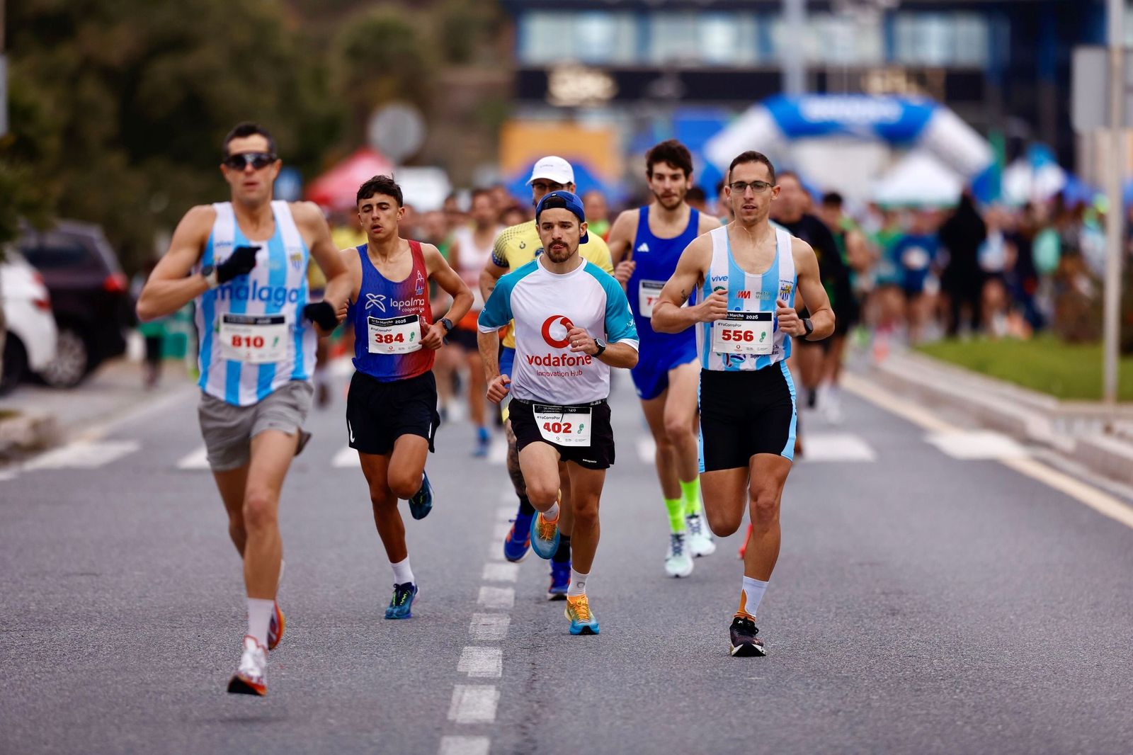 Búscate en las fotos de la Carrera contra el cáncer en Málaga