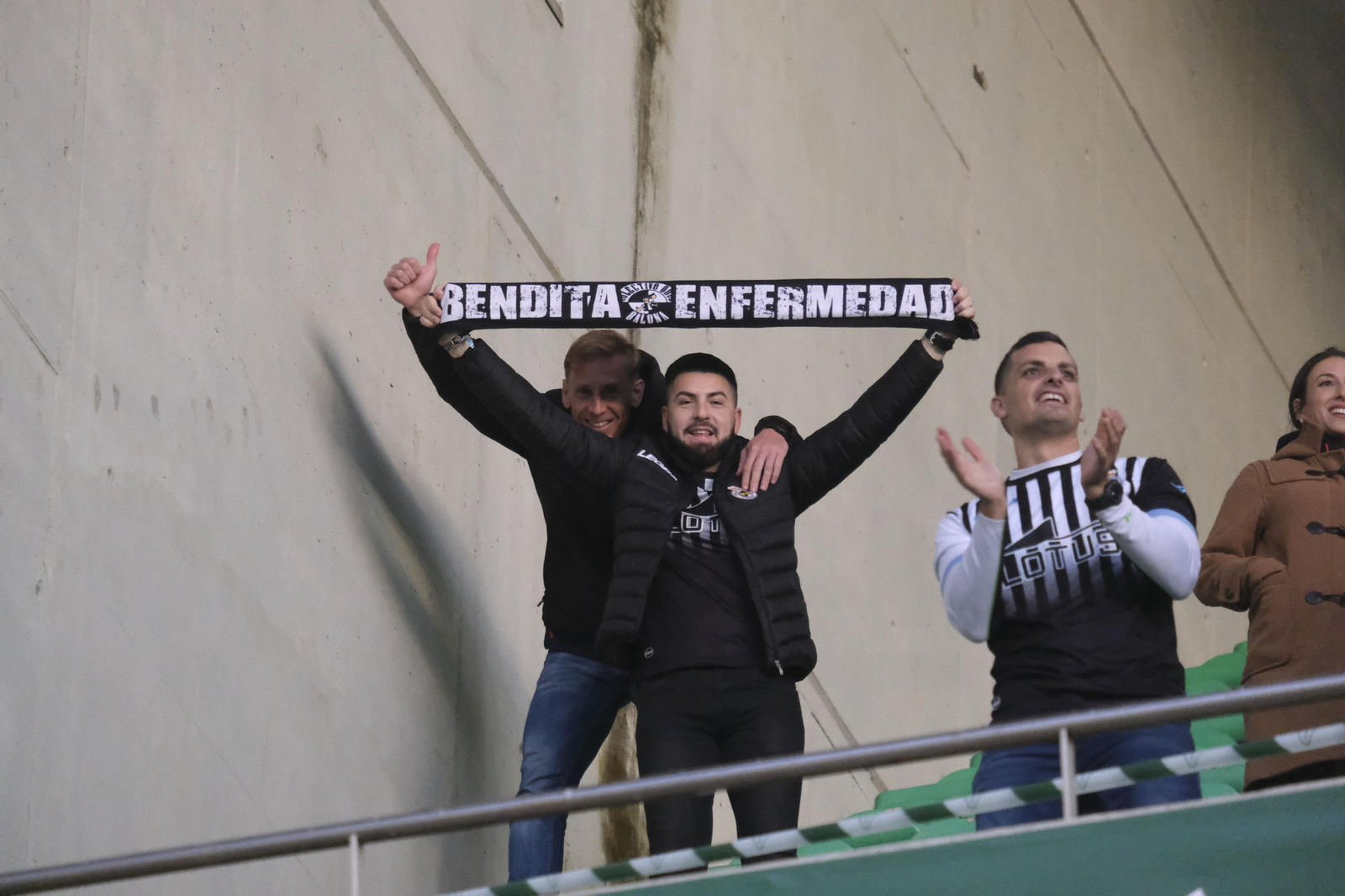 Las imágenes del ambiente en El Arcángel para el Córdoba CF - Balona