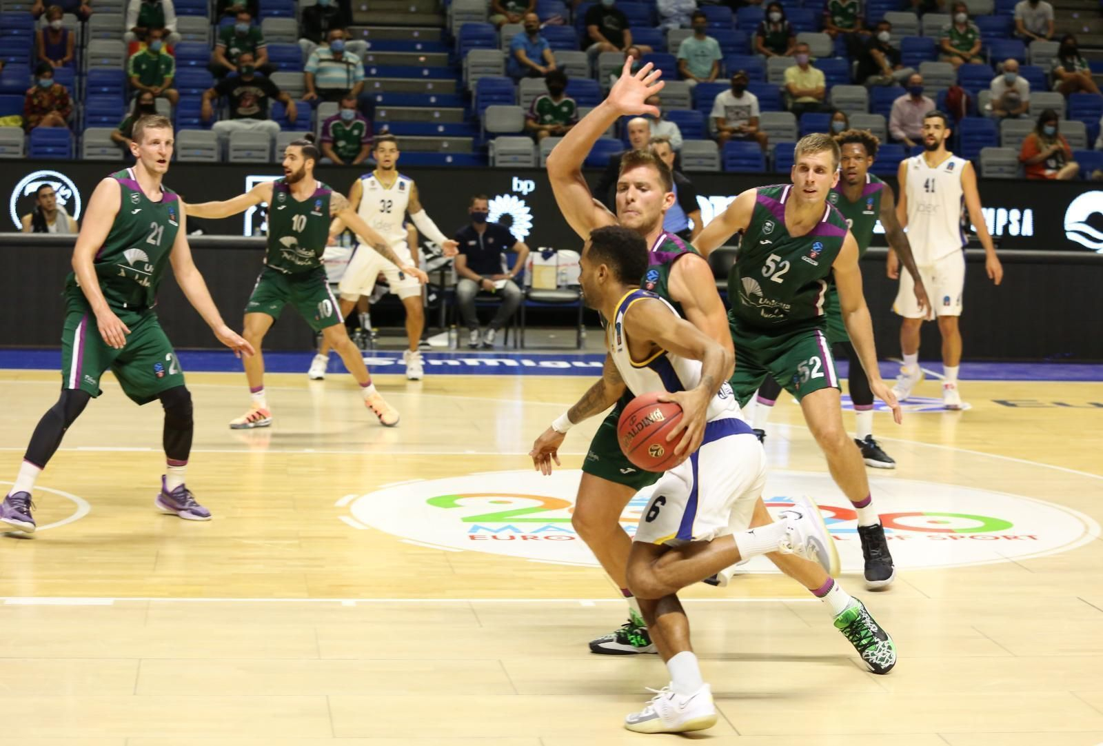 Las fotos del Unicaja - Boulogne Metropolitans 92