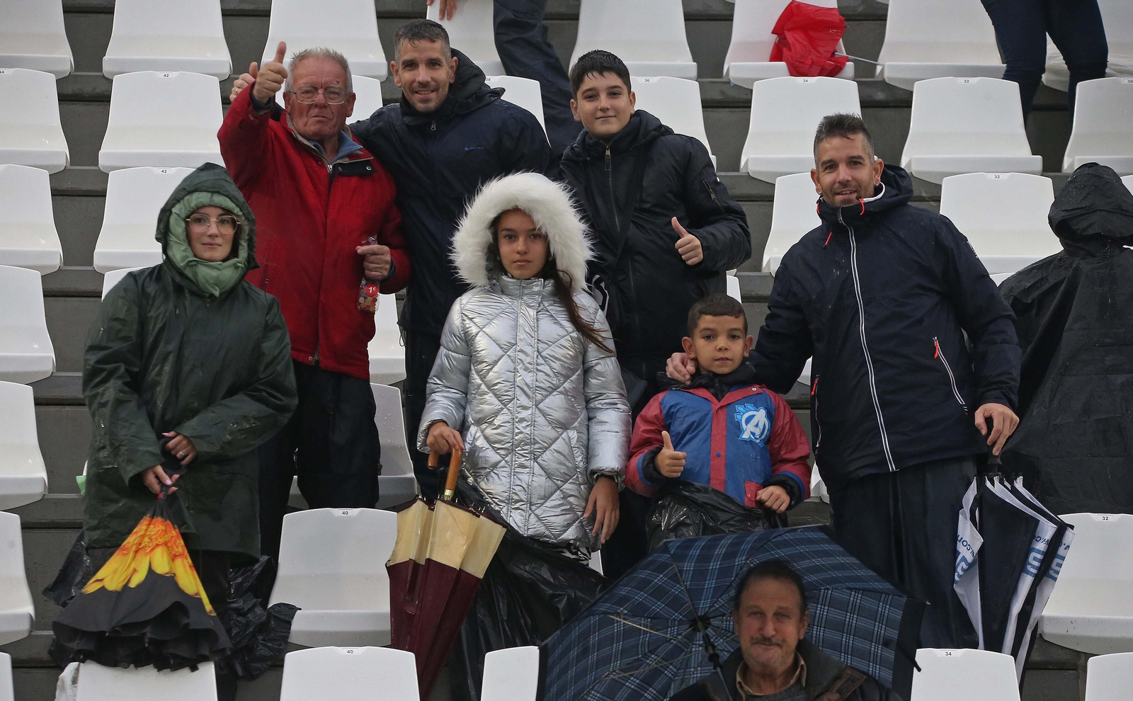 Búscate durante el Balona - Marbella en el Ciudad de La Línea