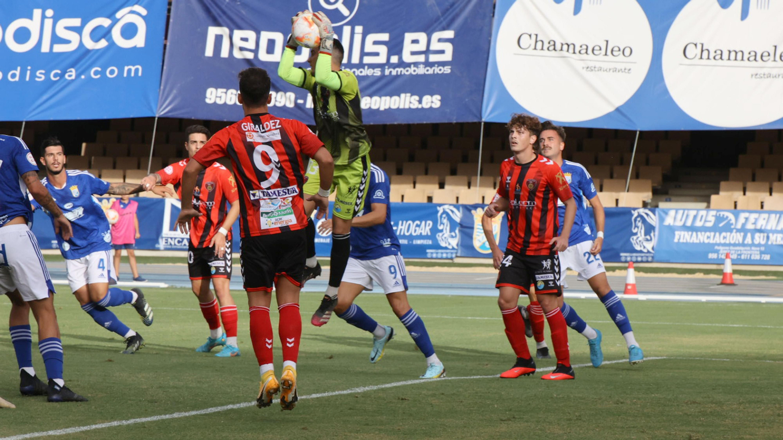 Imágenes del Xerez CD y Salerm Puente Genil en Chapín