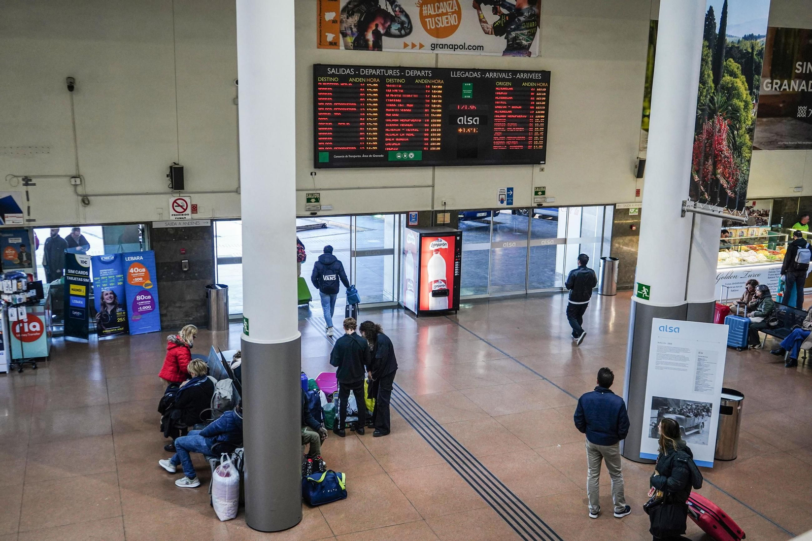 Estación de autobuses de Granada. Estación de autobuses de Granada.