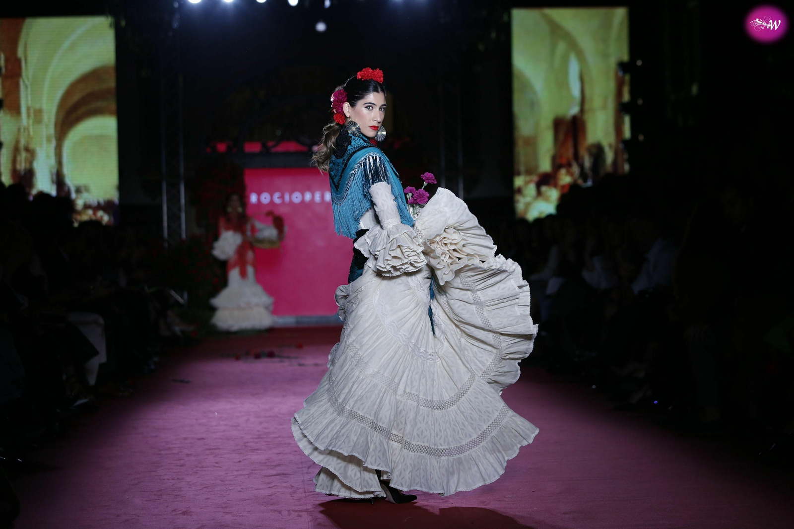 Rocío Peralta en We Love Flamenco 2020, el desfile en fotos