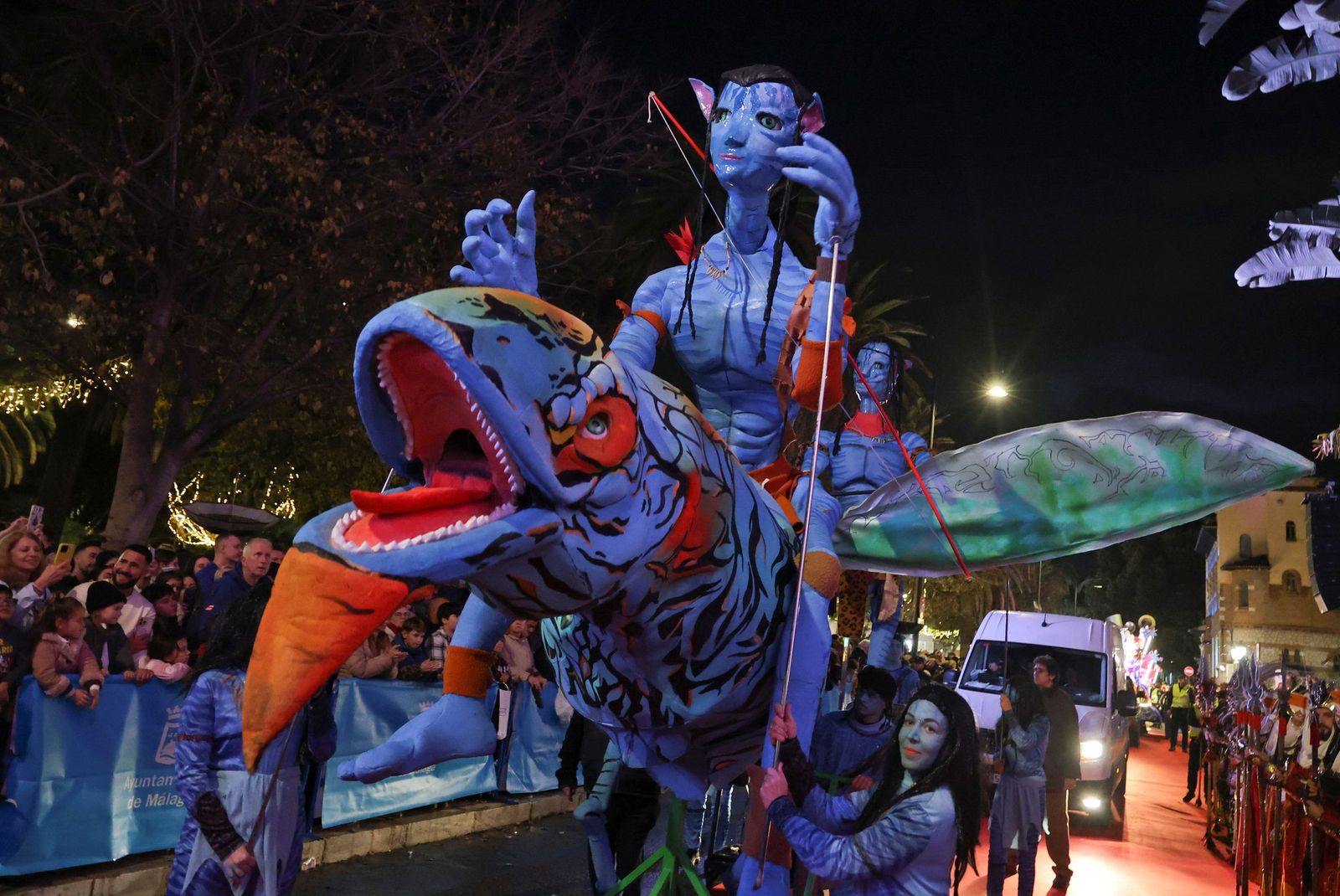 Los Reyes Magos llenan Málaga de ilusión tras la lluvia