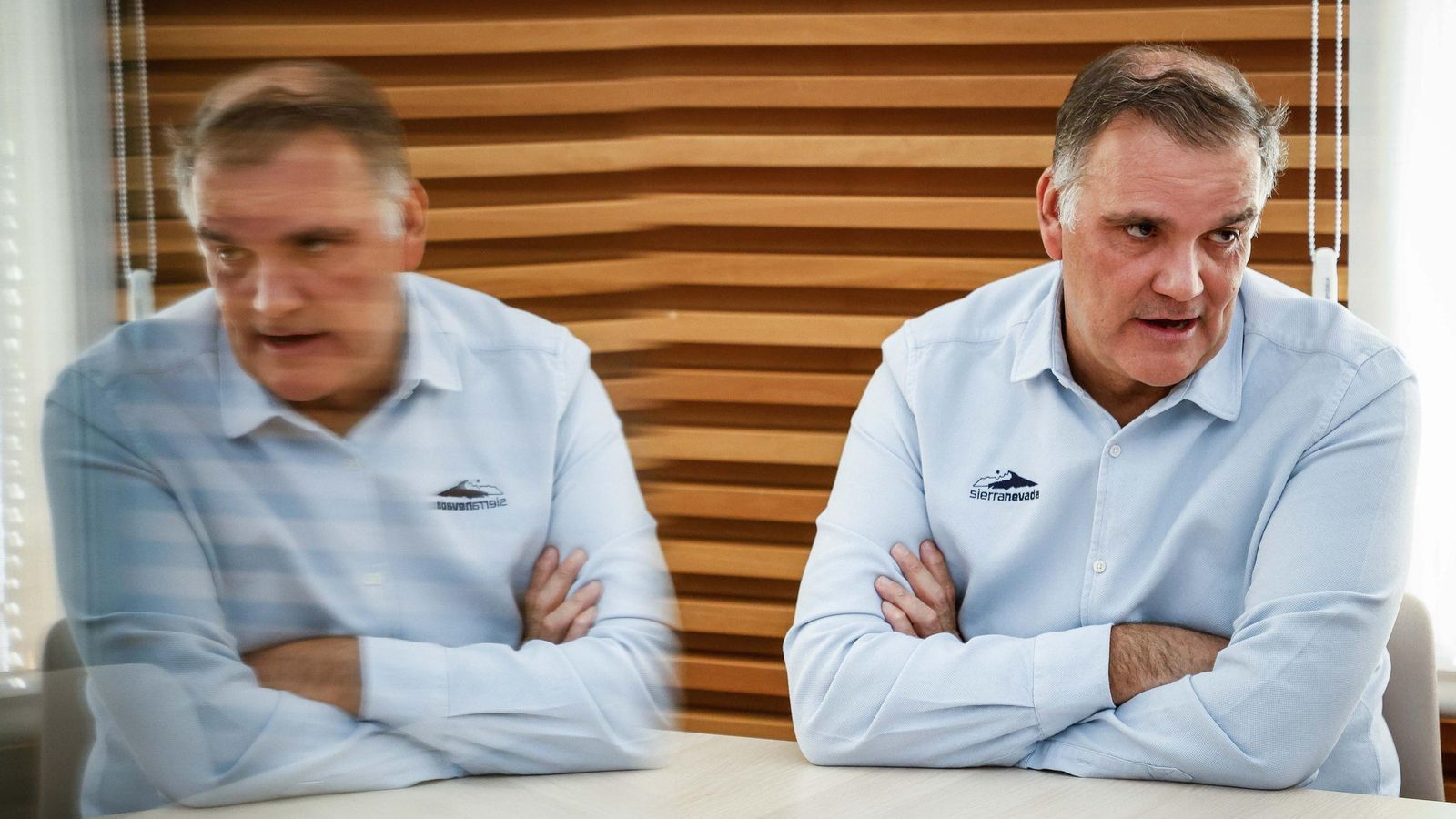 Ibáñez, durante la entrevista en su despacho de Granada