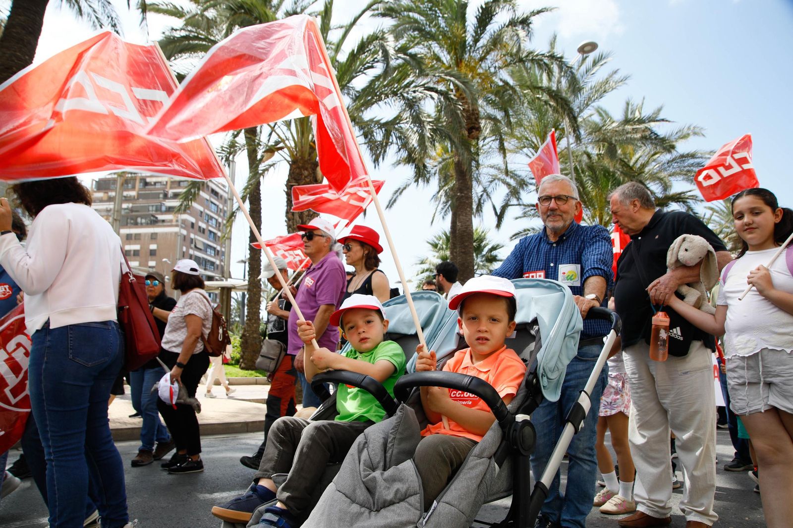 Las imágenes de la manifestaciones del 1 mayo en Almería, Día del Trabajador