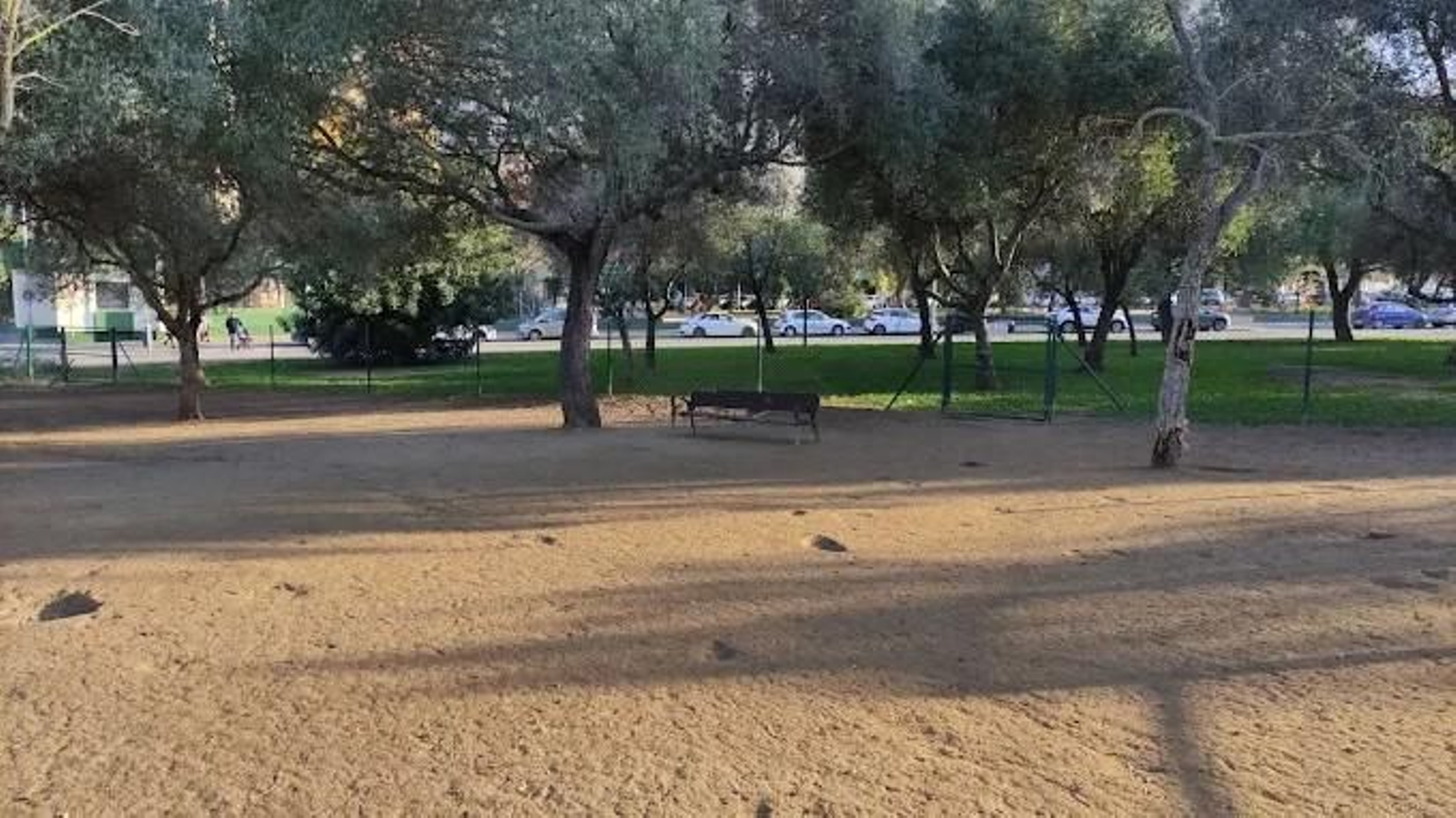 Parque Canino Autóctono de Montealegre. Dirección calle Parque de Bomberos, 10.
