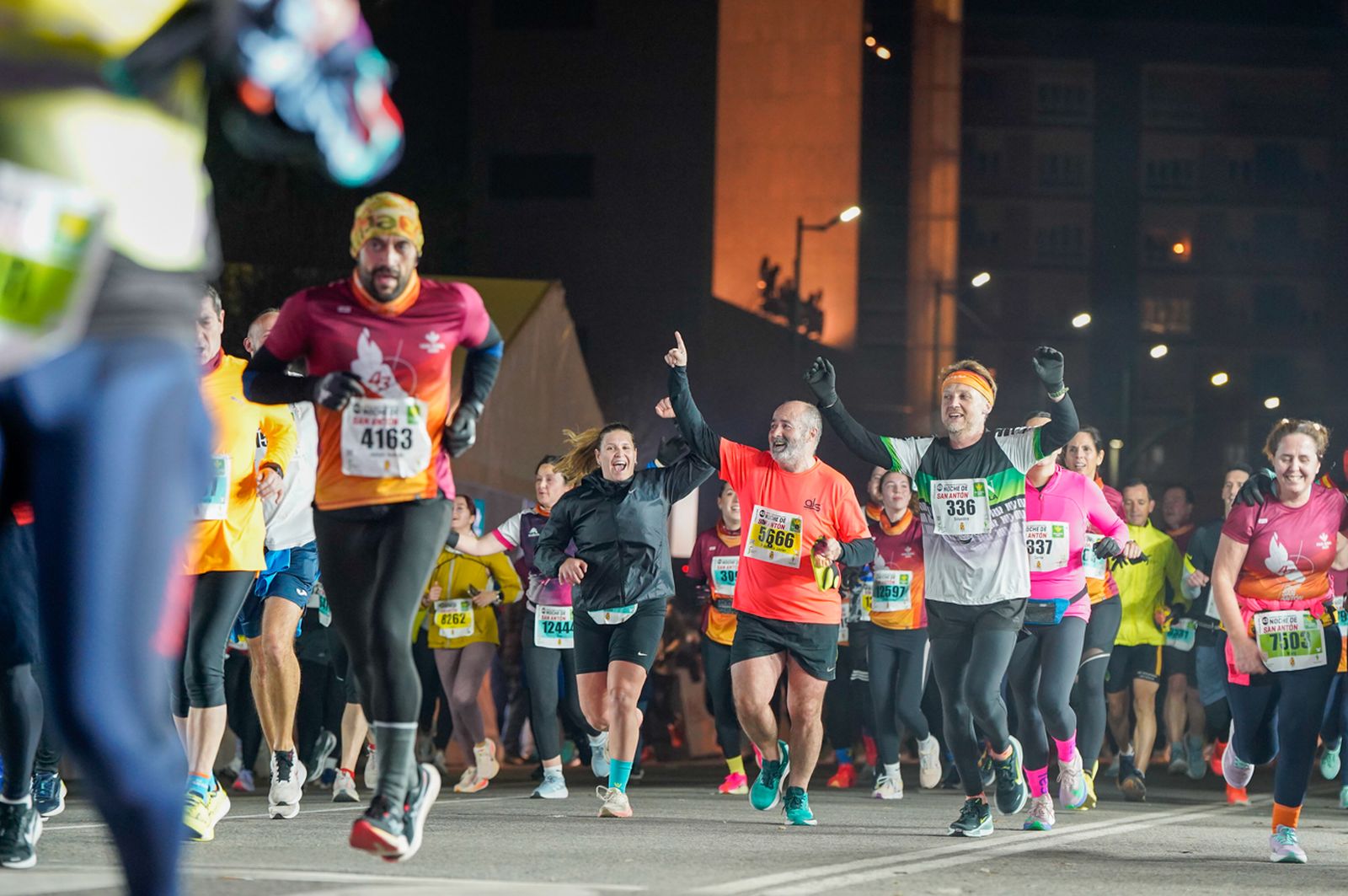 En imágenes: búscate en tu llegada a meta de la Carrera de San Antón 2026 (16)