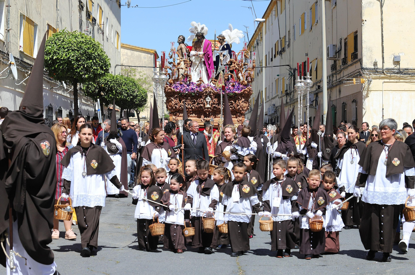 Imágenes de la procesión de La Salud en Huelva