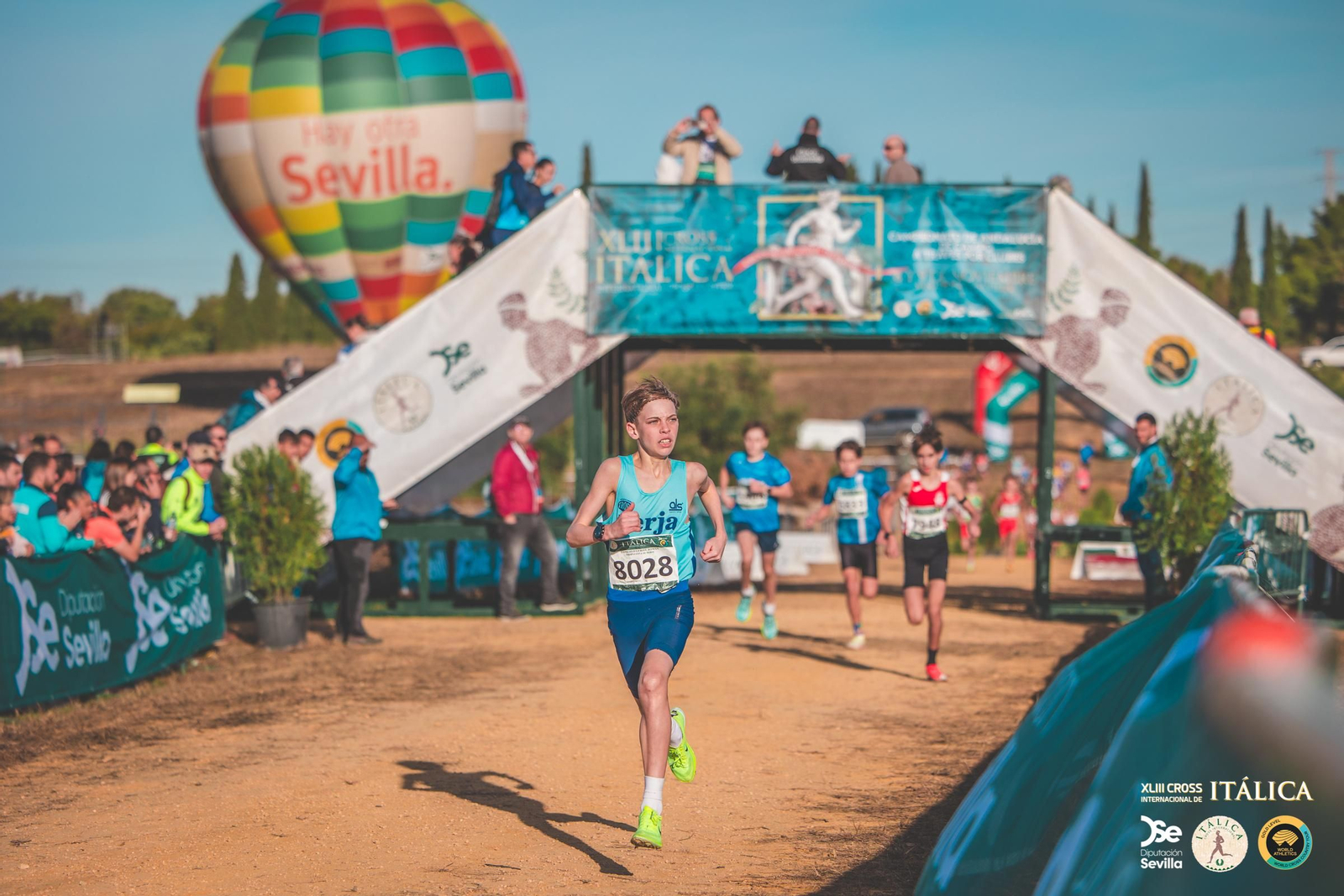 Búscate en las fotos del Cross de Itálica 2025 | 7
