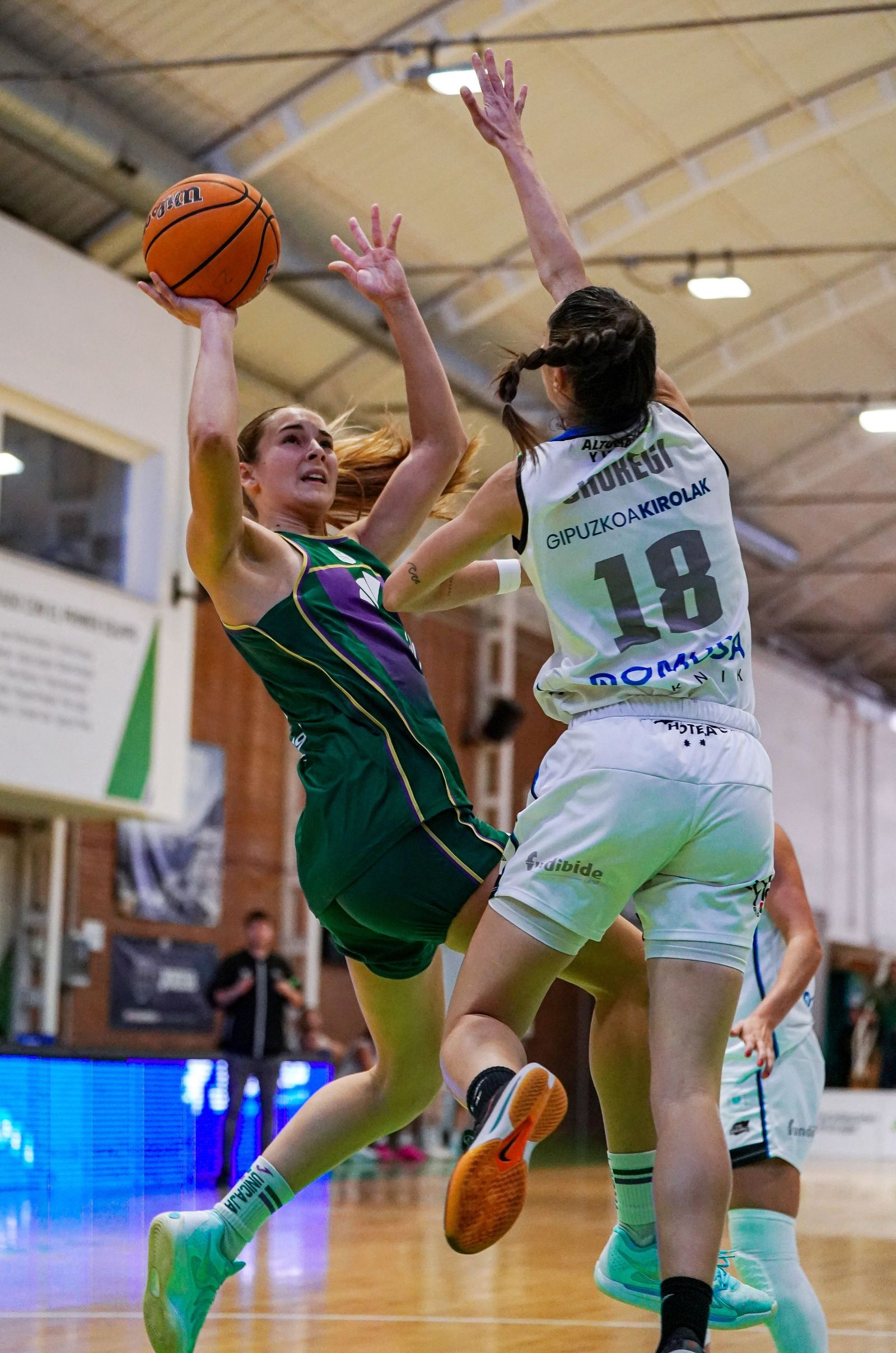 El Unicaja Mijas sigue fuerte en Los Guindos (83-68)