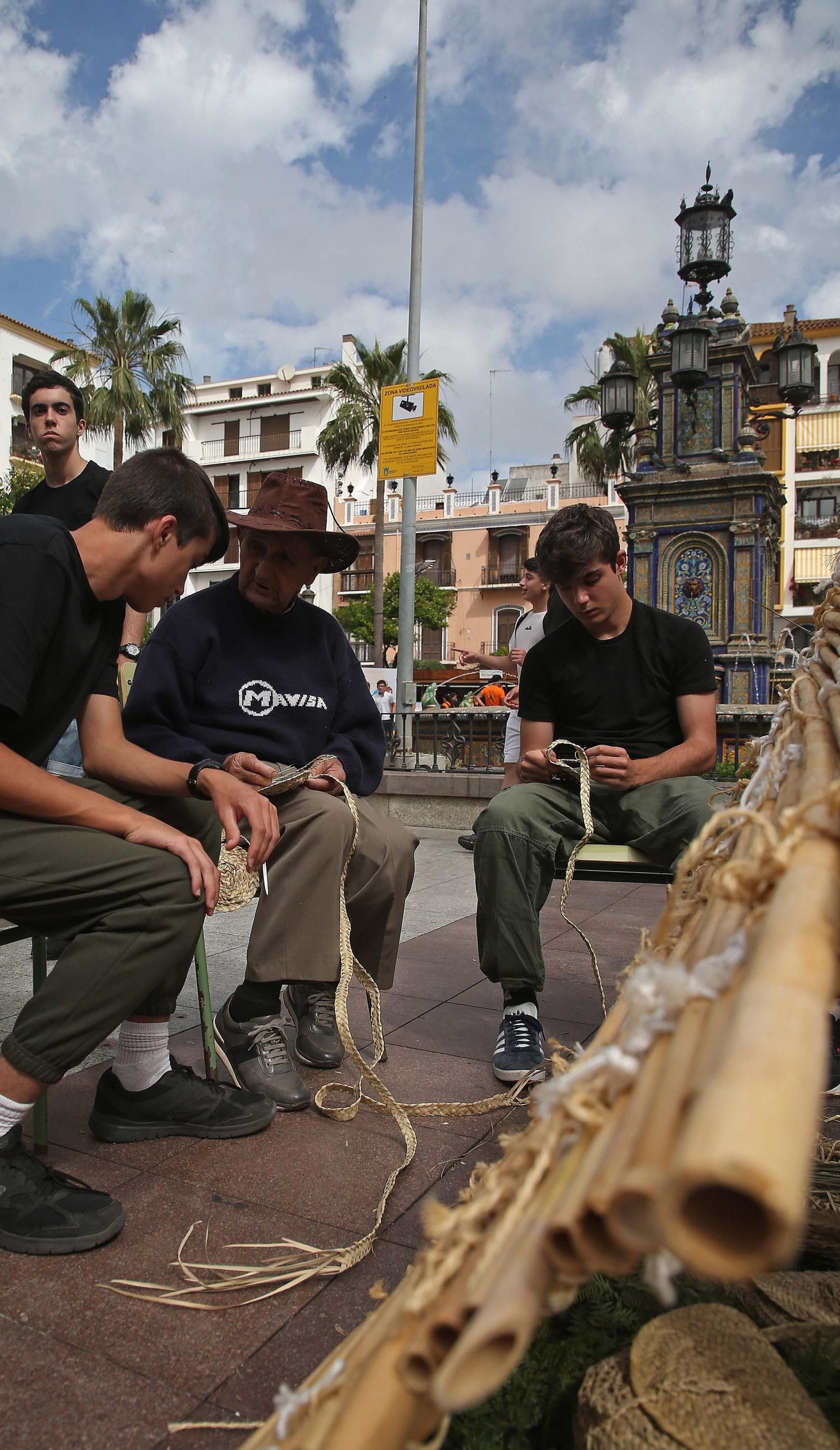 Fotos de la primera jornada de Diverciencia 2023 en Algeciras