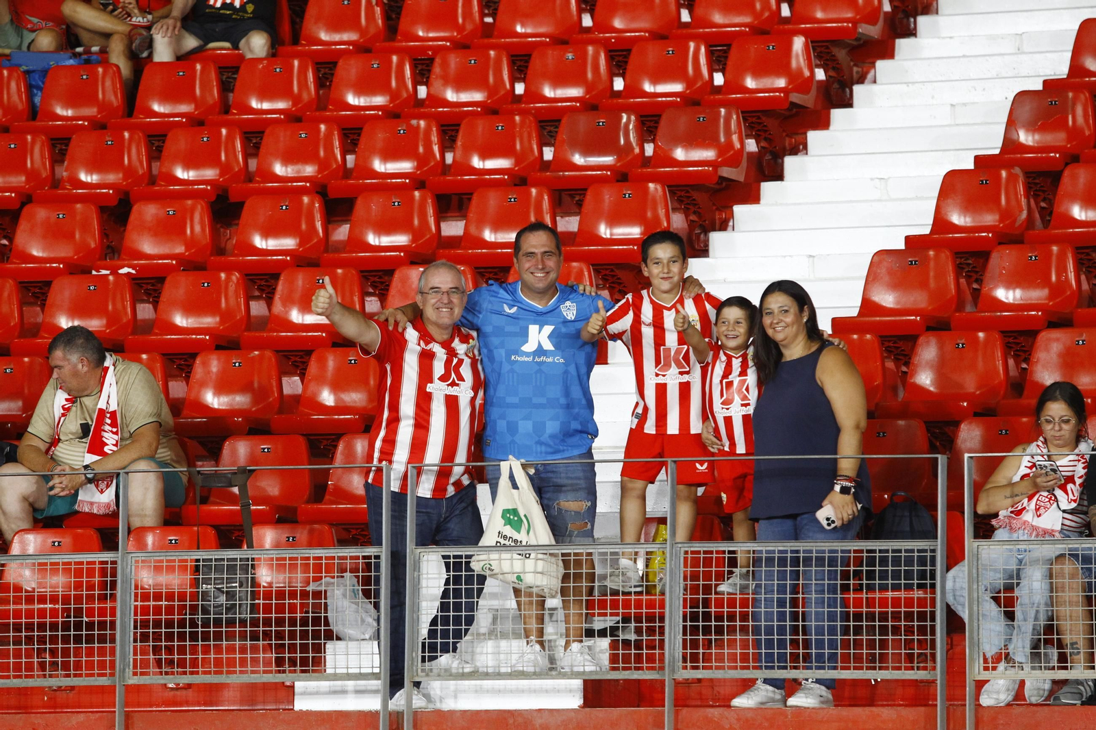 El partido U.D. Almería-Sporting de Gijón, en imágenes