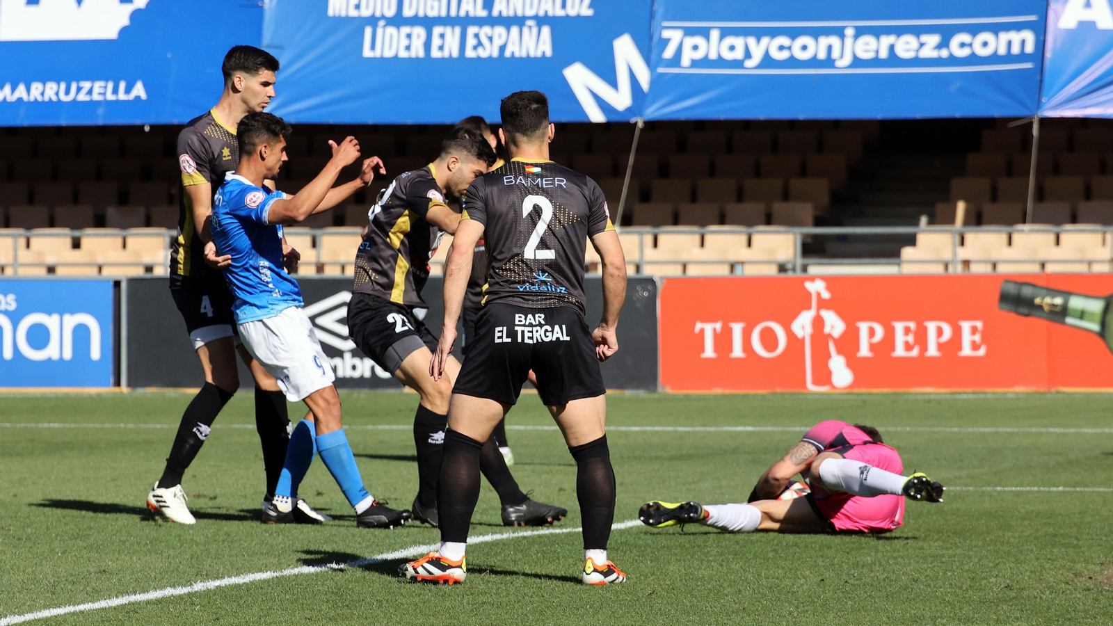 Imágenes del Xerez DFC - Conil CF en Chapín