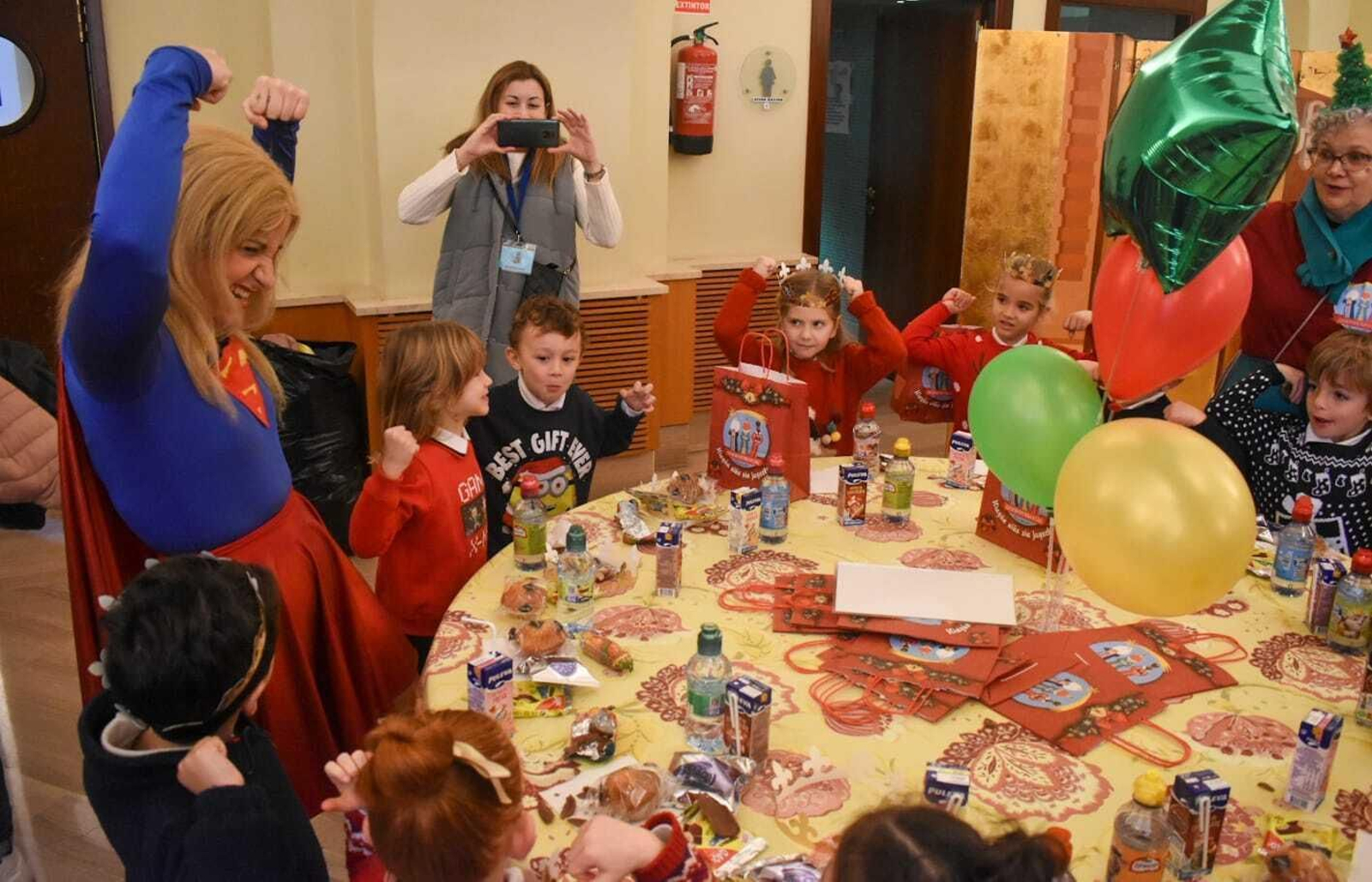Imágenes de la Gala de la Ilusión de los Reyes Magos de Cádiz