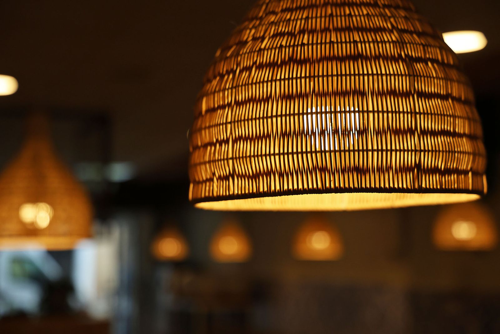 Imágenes del cambio radical de un bar de Huelva tras el paso de Chicote en 'Pesadilla en la cocina'