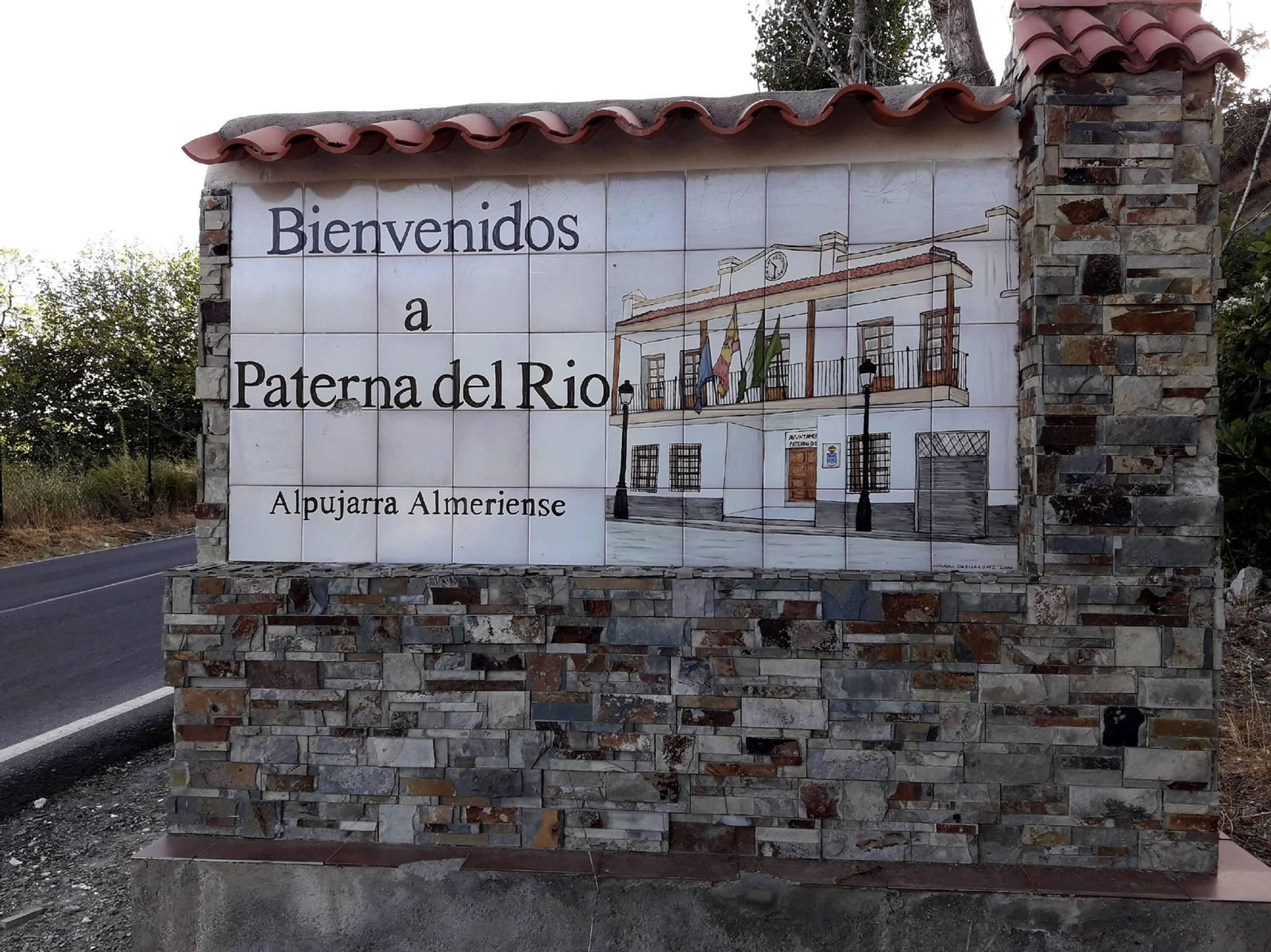 Entrada a Paterna del Río, pequeño municipio alpujarreño.