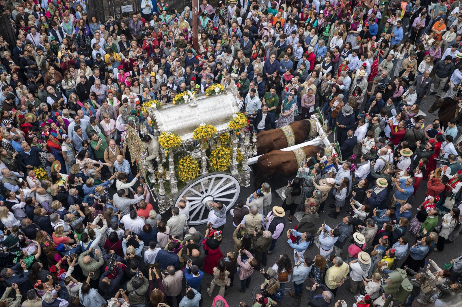 El Simpecado de la hermandad de Triana.
