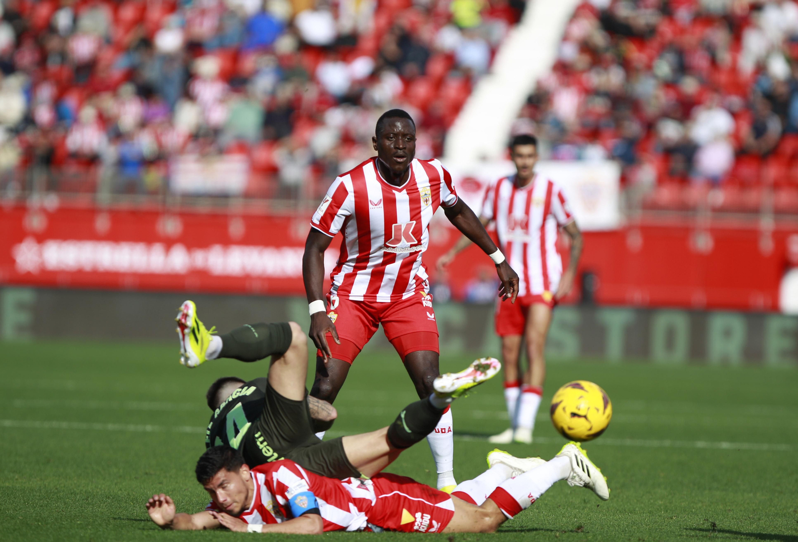 Las mejores imágenes del partido de fútbol U.D. Almería-Girona F.C.