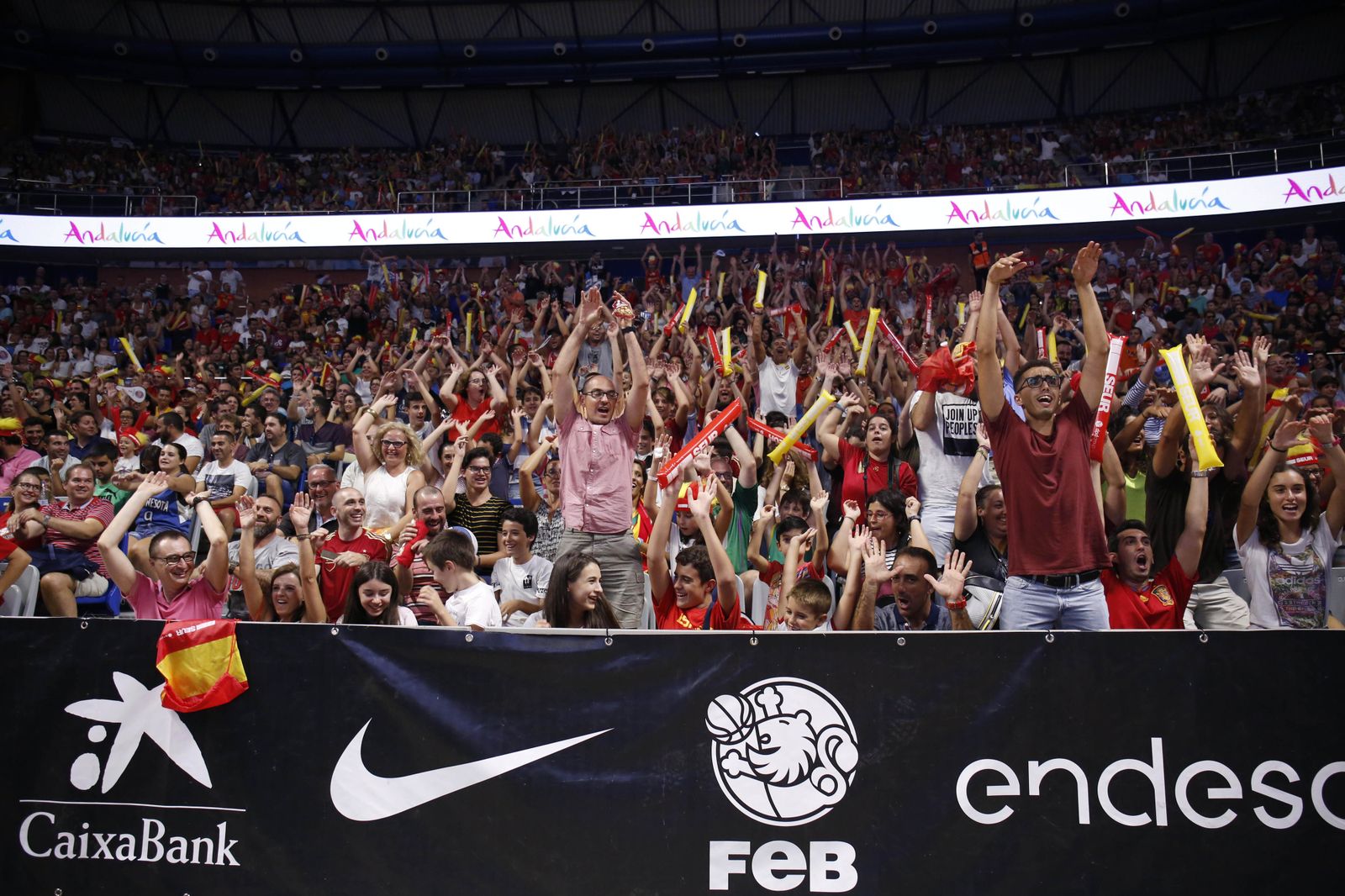 El Carpena pinta el verde de rojo