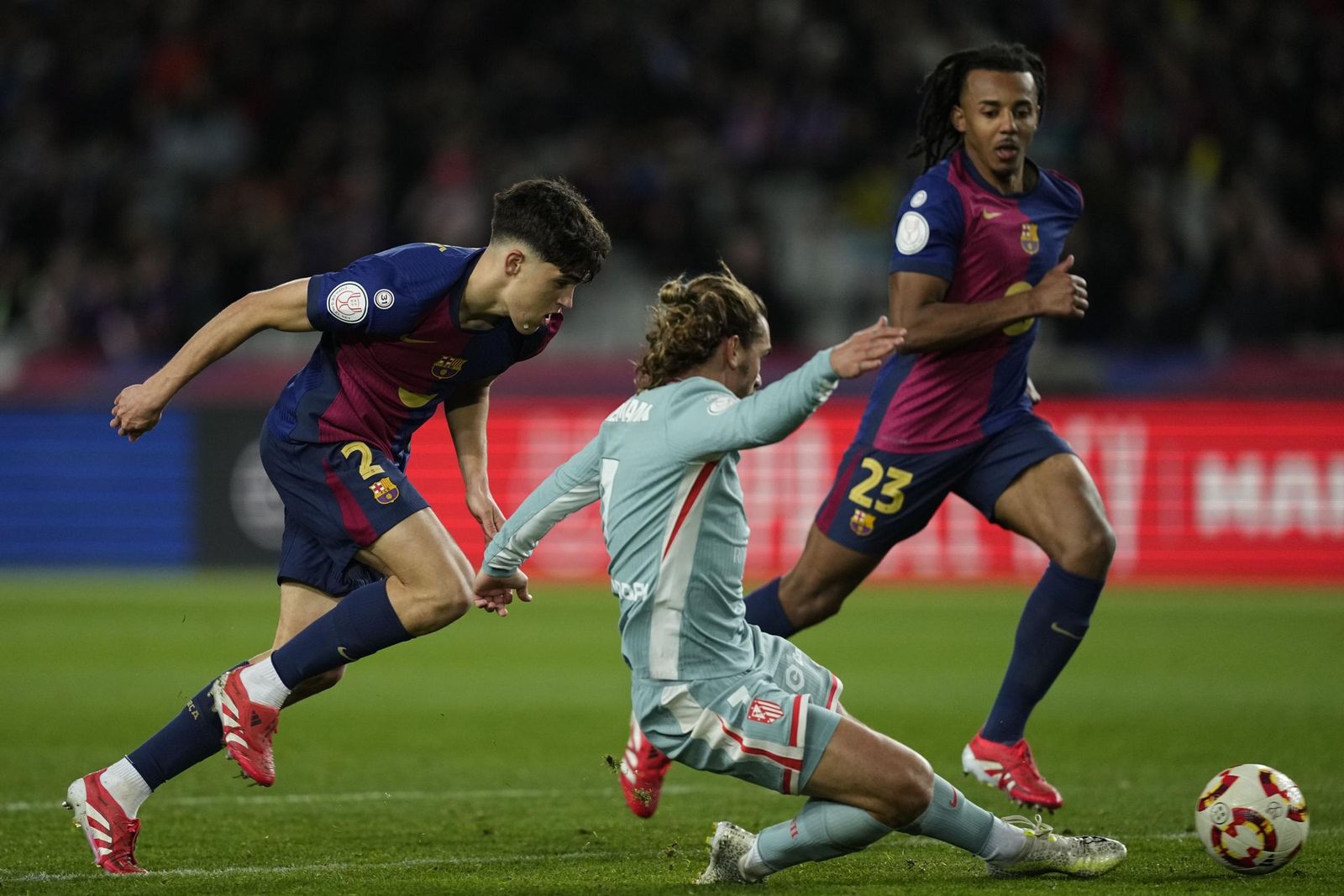 Las fotos del espectacular Barcelona - Atlético de Madrid