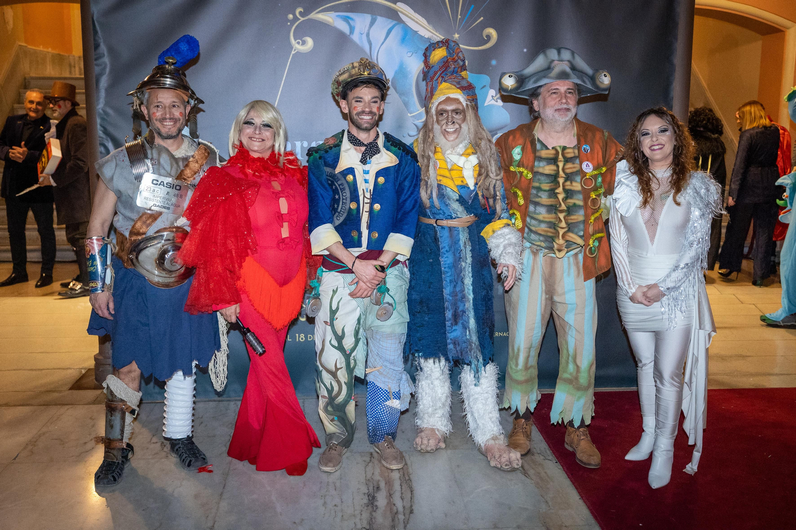 Búscate entre las mejores imágenes de la final del COAC 2024 del Carnaval de Cádiz