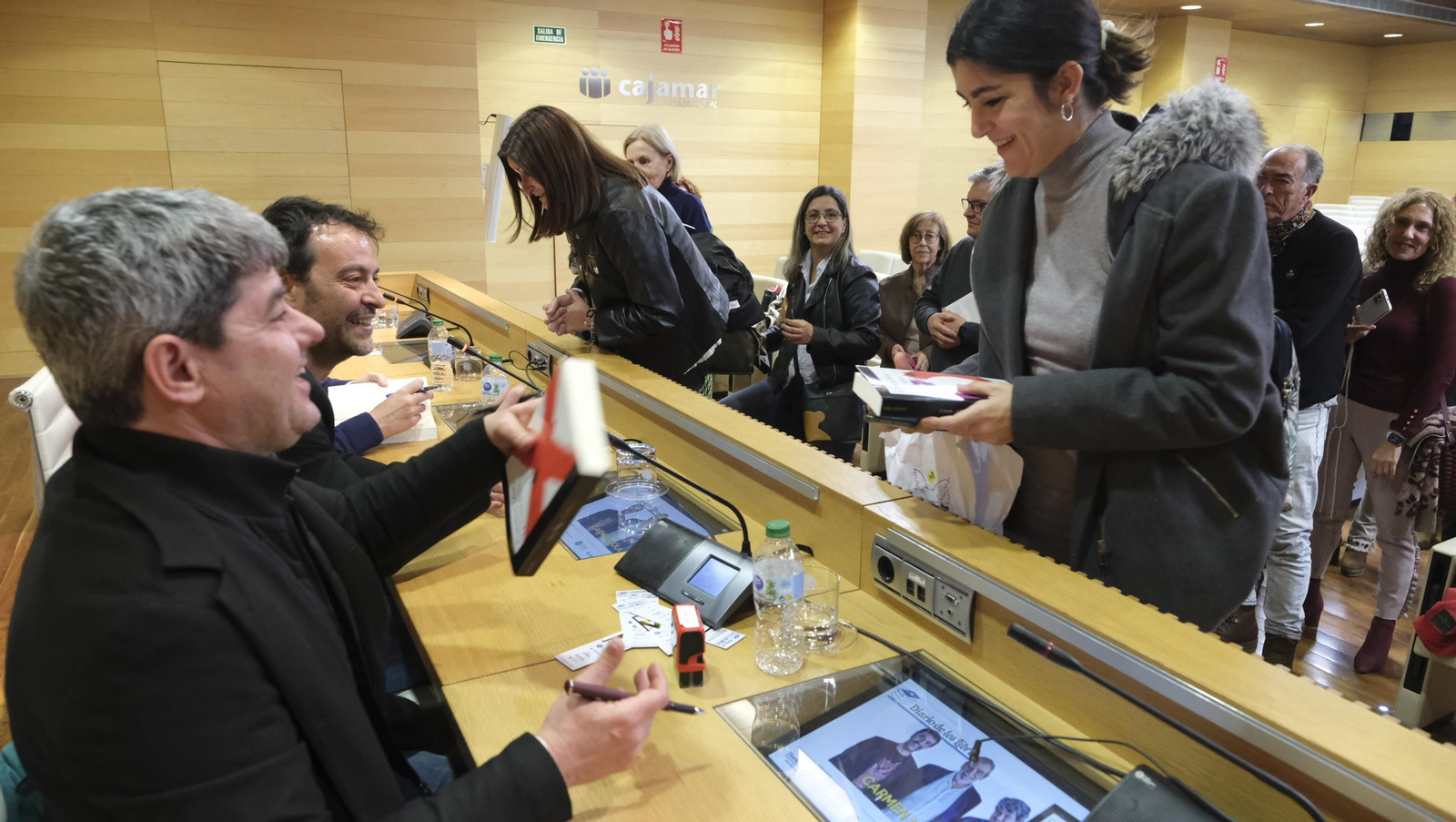 Imágenes de Diario de los Libros con Carmen Mola