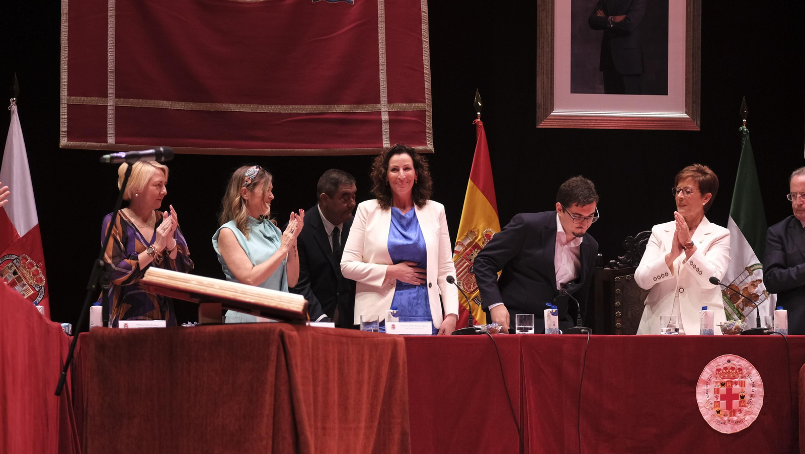 Imágenes de la constitución de la Corporación Municipal de almería, con María Vázquez como Alcaldesa