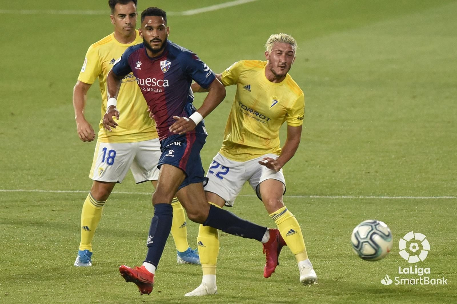 Las imágenes del Huesca-Cádiz.