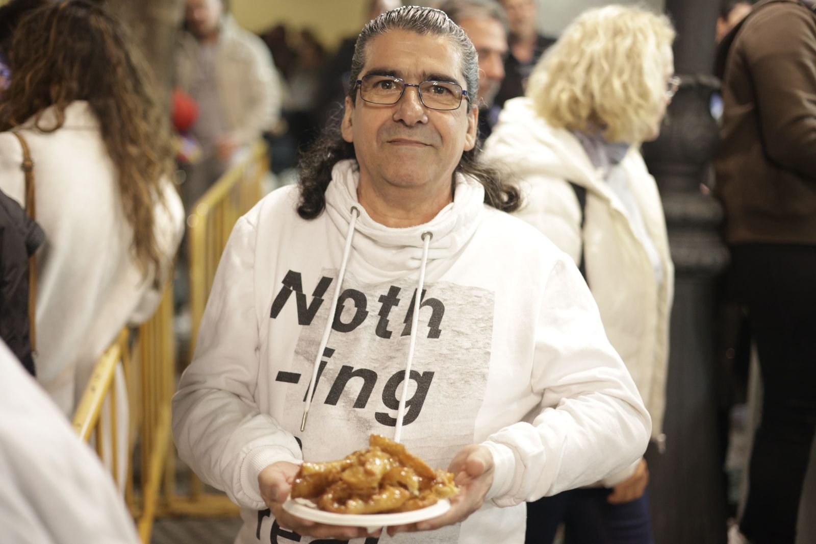 Carnaval de Cádiz 2024: Búscate entre las imágenes de la Pestiñada