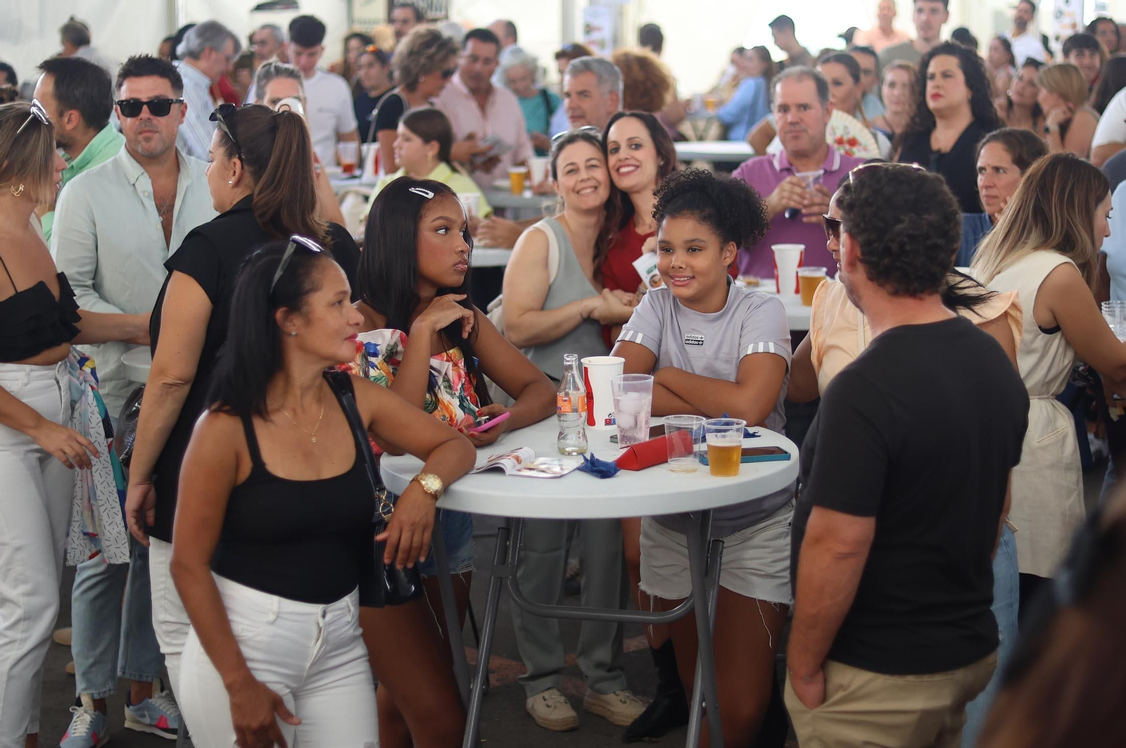 Imágenes de la Feria de la Tapa de Huelva en la mañana del domingo