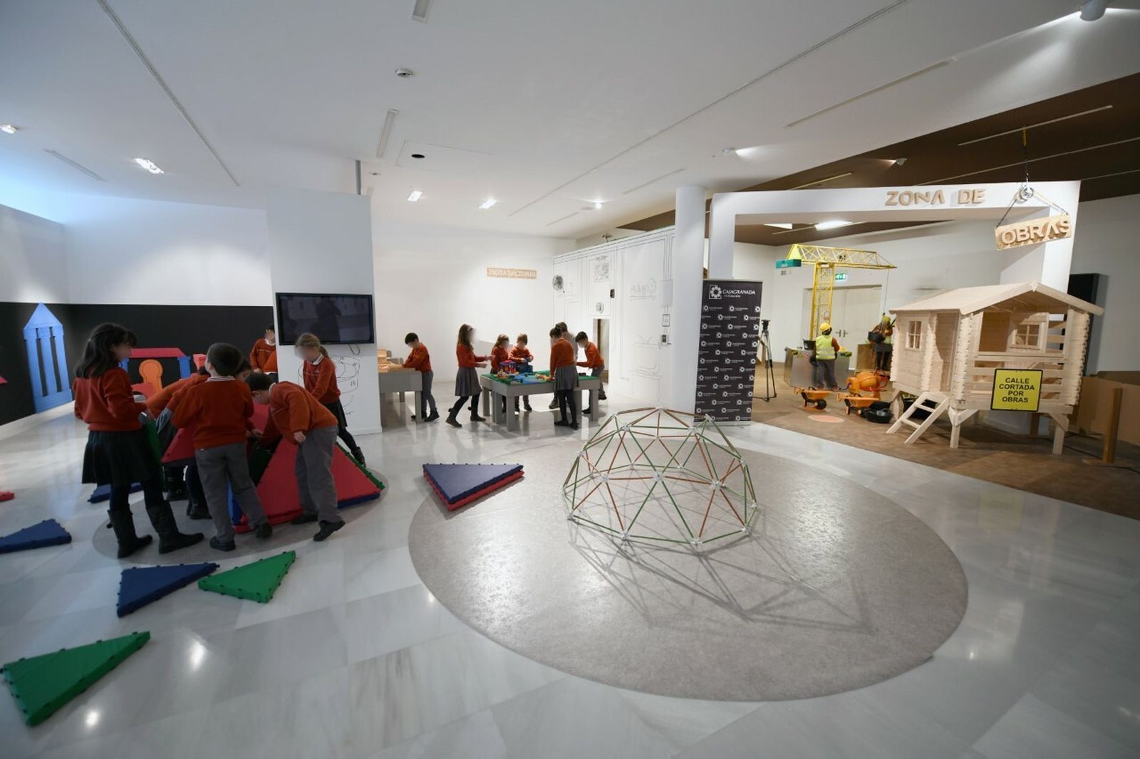 'De arquitectos va la historia', el nuevo programa educativo del Museo de Andalucía