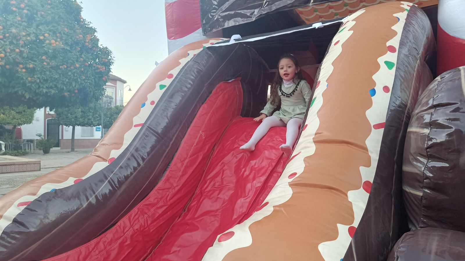 El mágico poblado navideño de Villa del Río, en imágenes