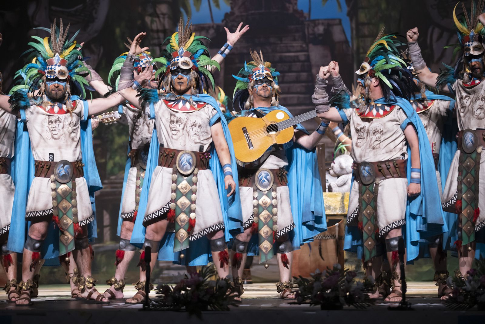 Imágenes de la actuación de la comparsa de Bollullos "El sacrificio" en el Carnaval Colombino