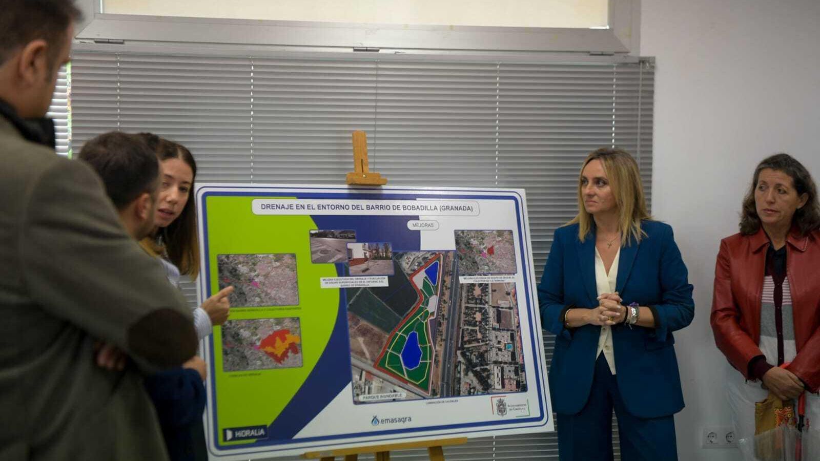 Carazo, hoy en una visita de barrio a Bobadilla donde ha informado del proyecto.