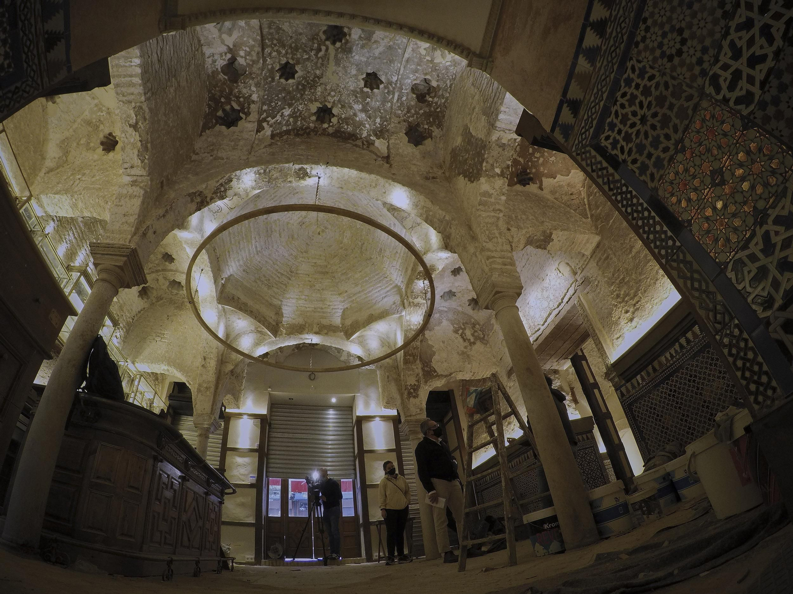 Los baños árabes del bar Giralda, en imágenes
