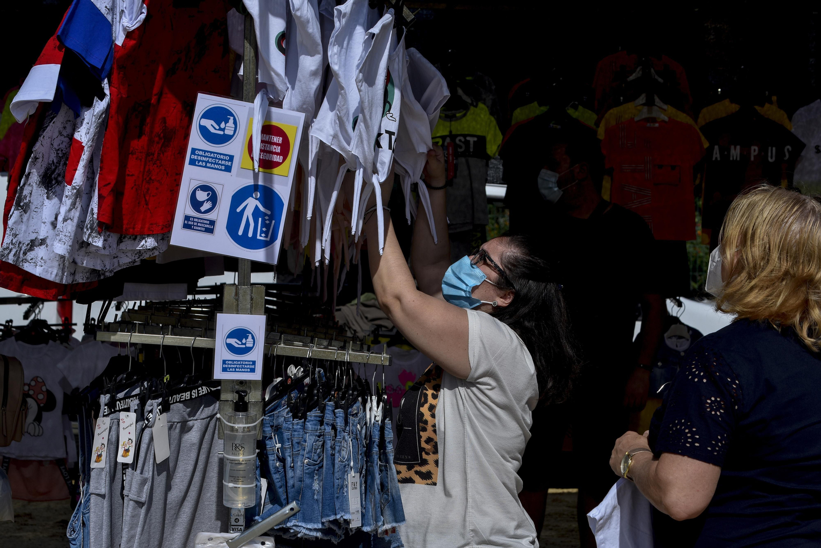 Reabre el mercadillo después del confinamiento