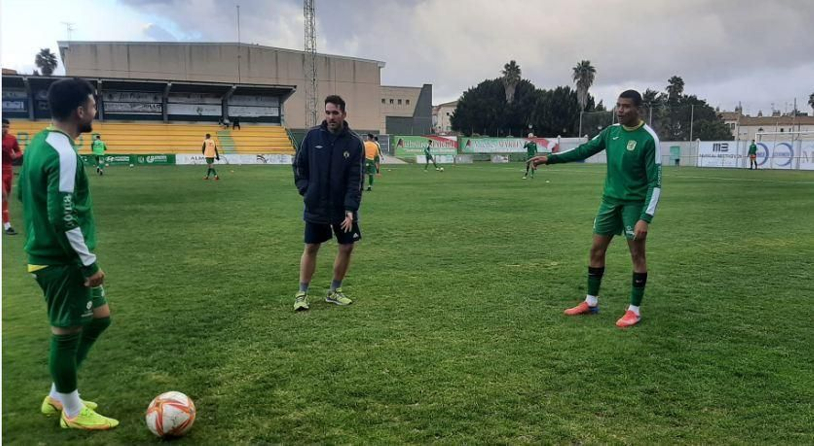Un entrenamiento de la UD Los Barrios