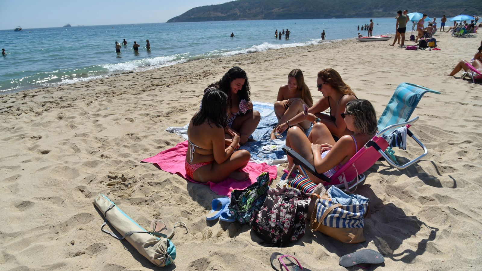 Las fotos del ultimo domingo de la temporada oficial de playas en Algeciras