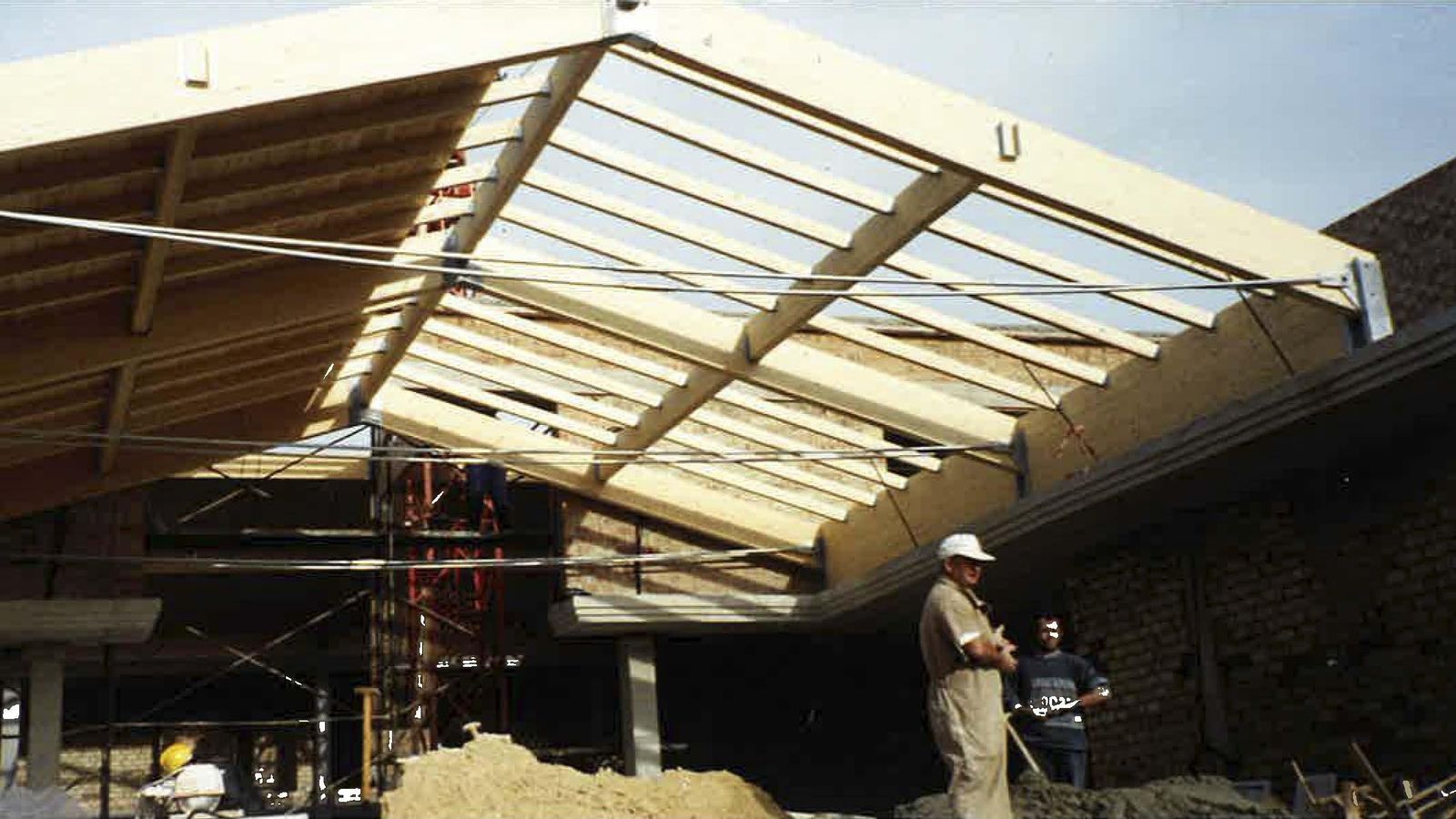 Imagen del hotel Barrosa Park en construcción.