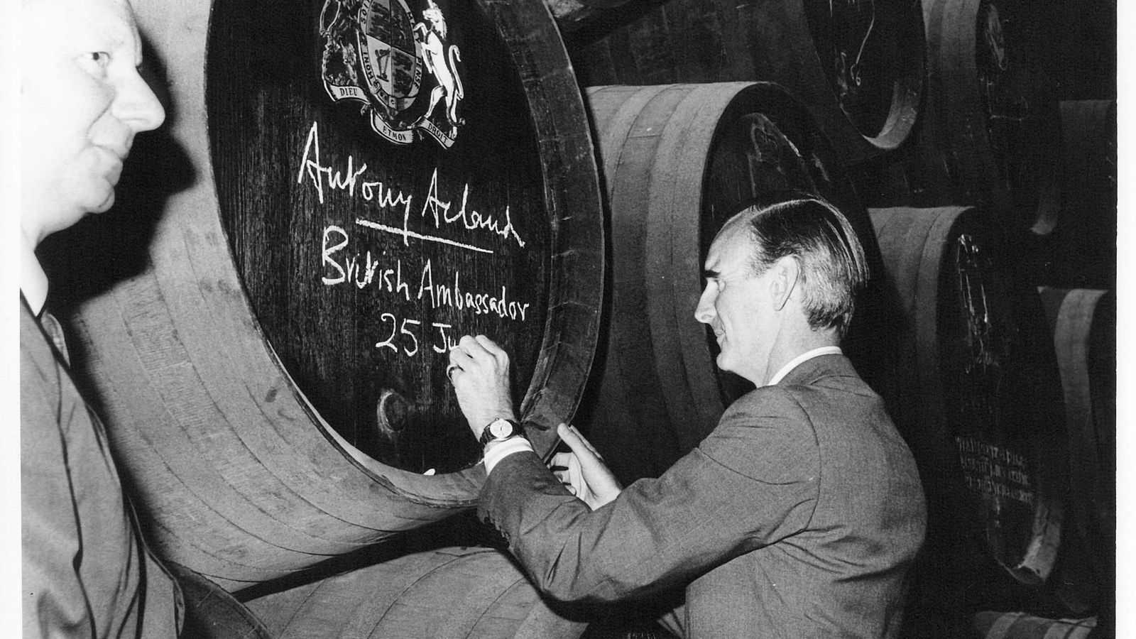 El embajador británico Sir Anthony Acland, en 1978.