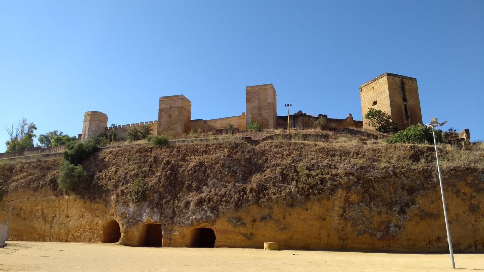 Hasta mayo, las visitas al Castillo de Alcalá de Guadaíra se realizarán el primer sábado de mes.