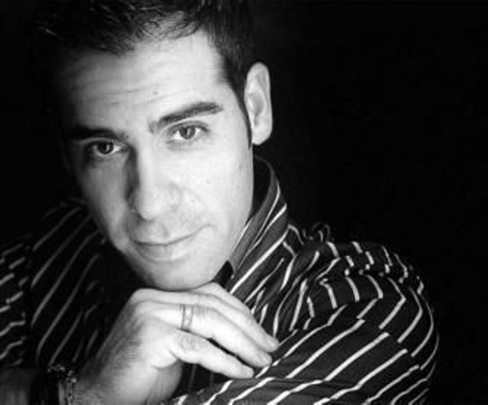 Ismael Jordi posa en el Diario, momentos antes de la entrevista.