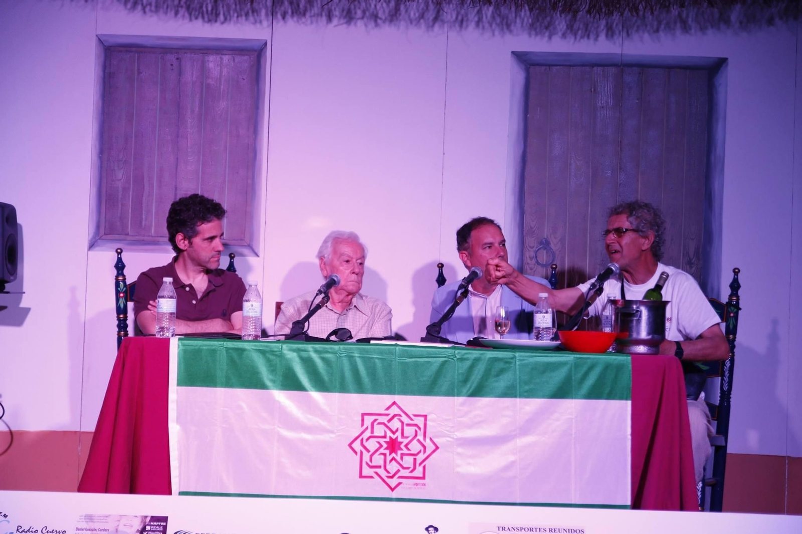 José María Castaño, con su equipo de colaboradores.