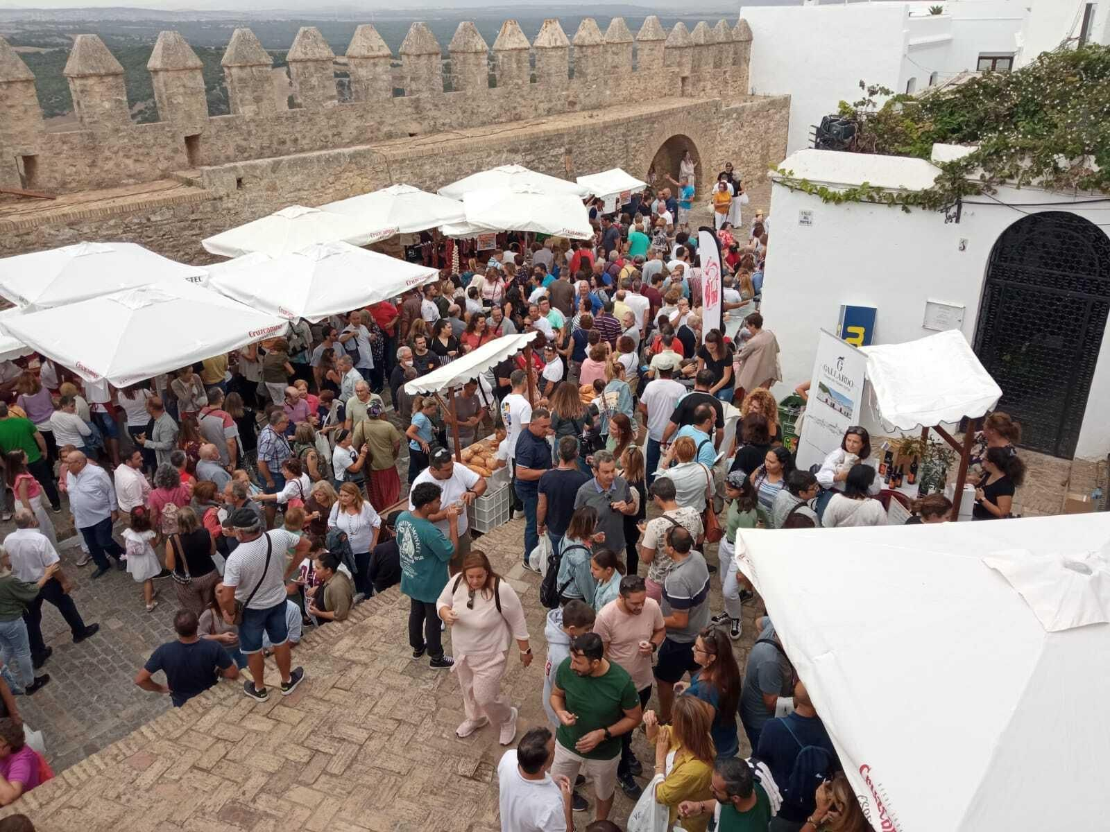 Imágenes del día del lomo en manteca, que llena Vejer